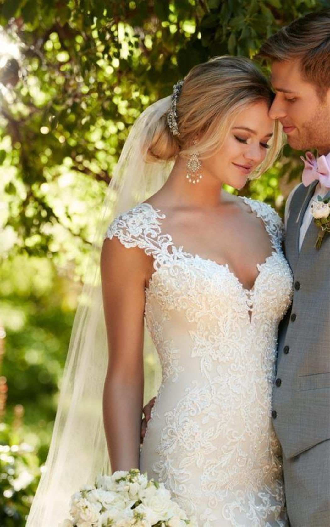 Elegant 2024 Backless Mermaid Lace Wedding Dress with Train - Boho Bridal Gown for Bride | Perfect for Beach Weddings, Vow Renewals & Romantic Photoshoots