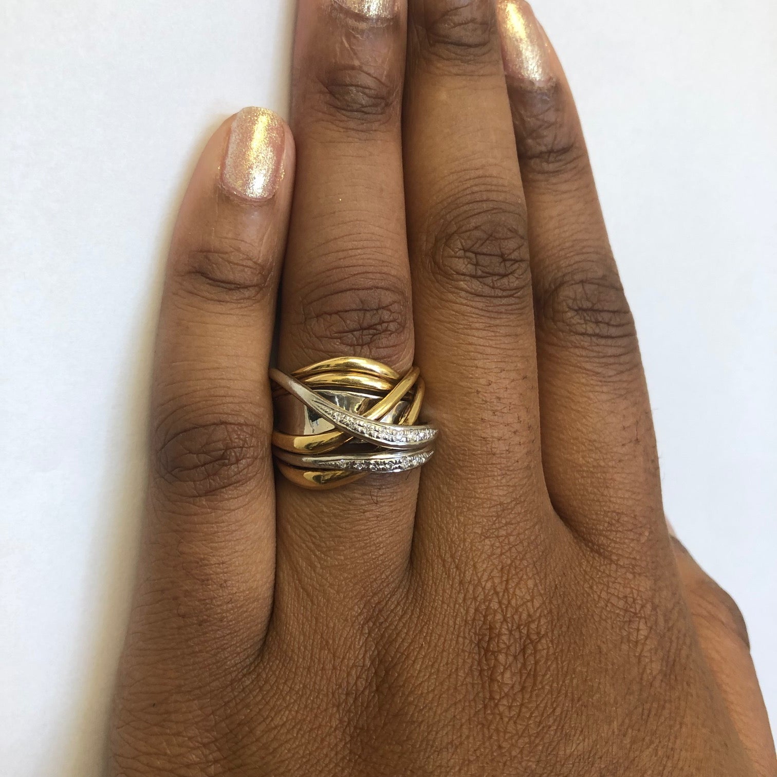 Elegant Two Tone Crossover Diamond Ring - 0.12ctw, Size 9 | Perfect for Engagement, Anniversary & Special Occasions