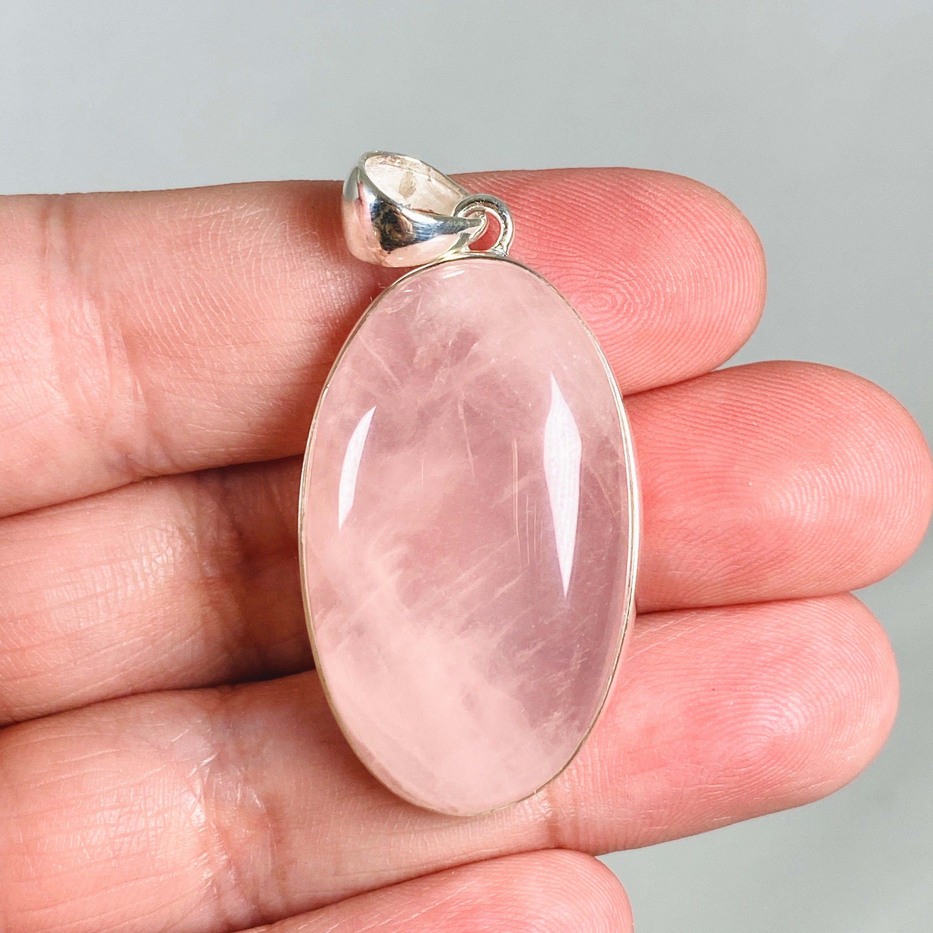 Rose Quartz Oval Pendant Necklace - Natural Healing Crystal Jewelry for Women - Elegant Gift for Valentine's Day, Birthday & Anniversary - Perfect for Meditation, Energy Healing & Spiritual Balance