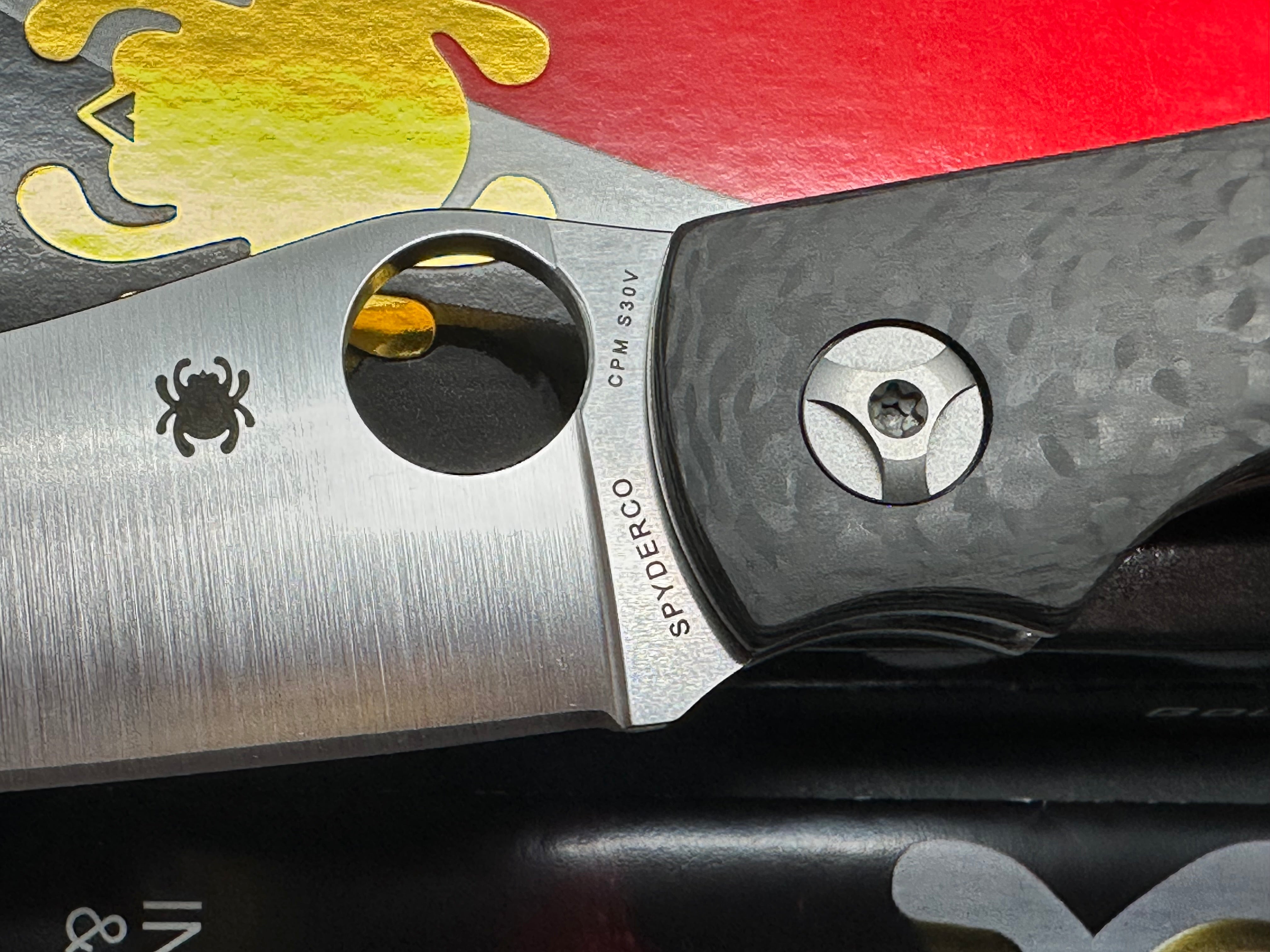 Spyderco Kapara Carbon Fiber Folding Knife with S30V Stainless Steel Blade - EDC, Outdoor, Camping & Everyday Carry