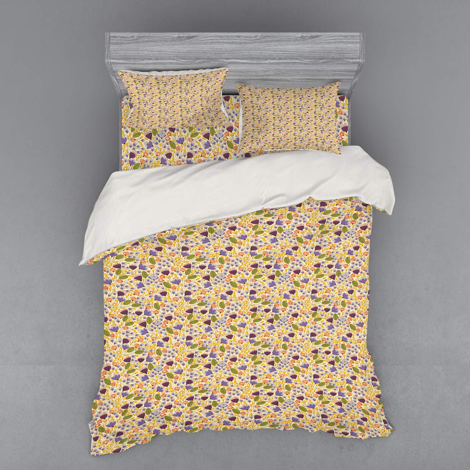 Ambesonne Floral Duvet Cover Set Queen Size - 4 Piece Bedding Set with Shams & Fitted Sheet, Retro Doodle Style Flower Design, Multicolor Bohemian Decor - Perfect for Master Bedroom, Guest Room & Bohemian Home Decor