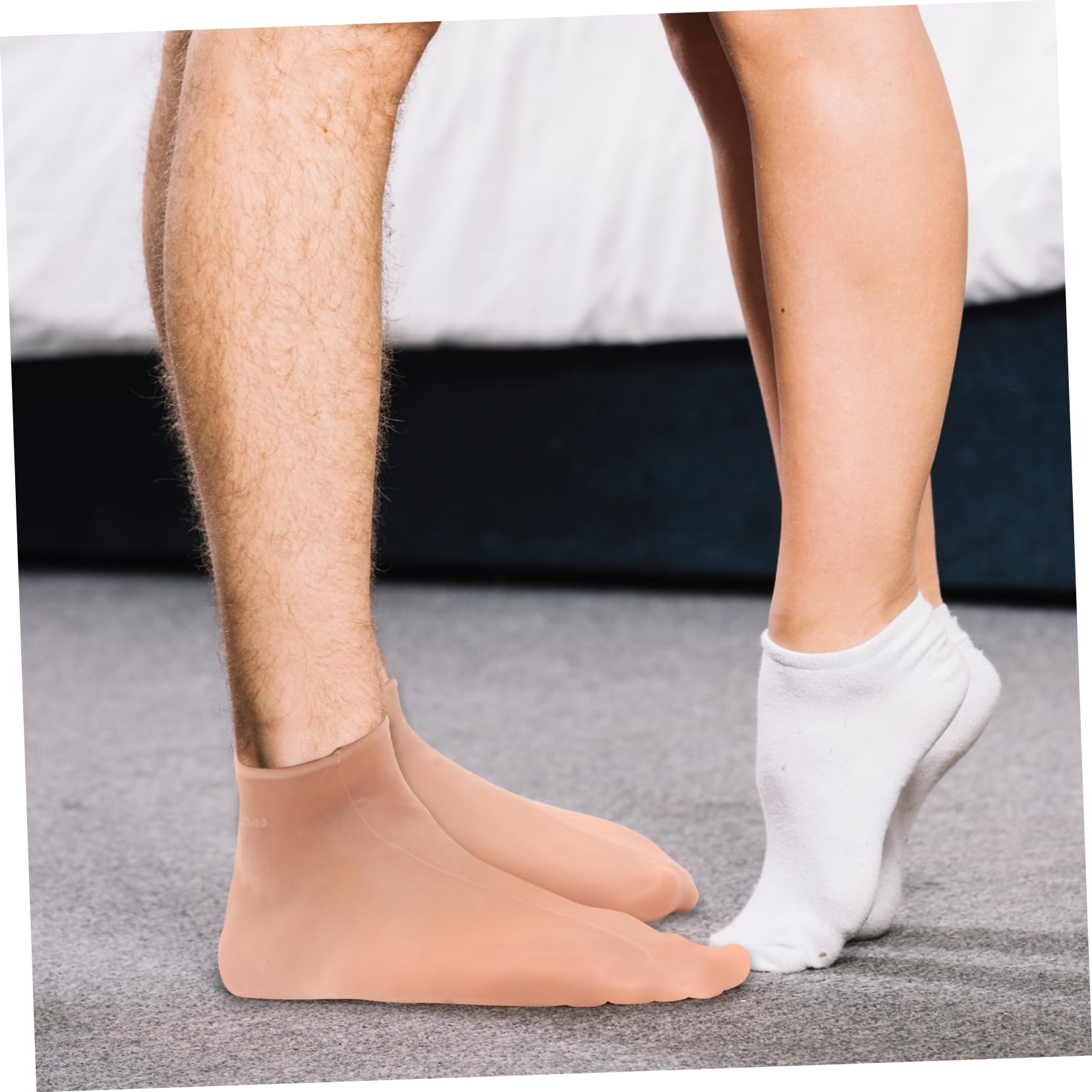 OSALADI Moisturizing Heel Socks 2 Pairs - Exfoliating & Hydrating Foot Care Socks for Soft Cracked Heels | Reusable Spa Pedicure Socks with Lotion | Perfect for At-Home Foot Treatments, Nighttime Moisturizing & Beauty Routines