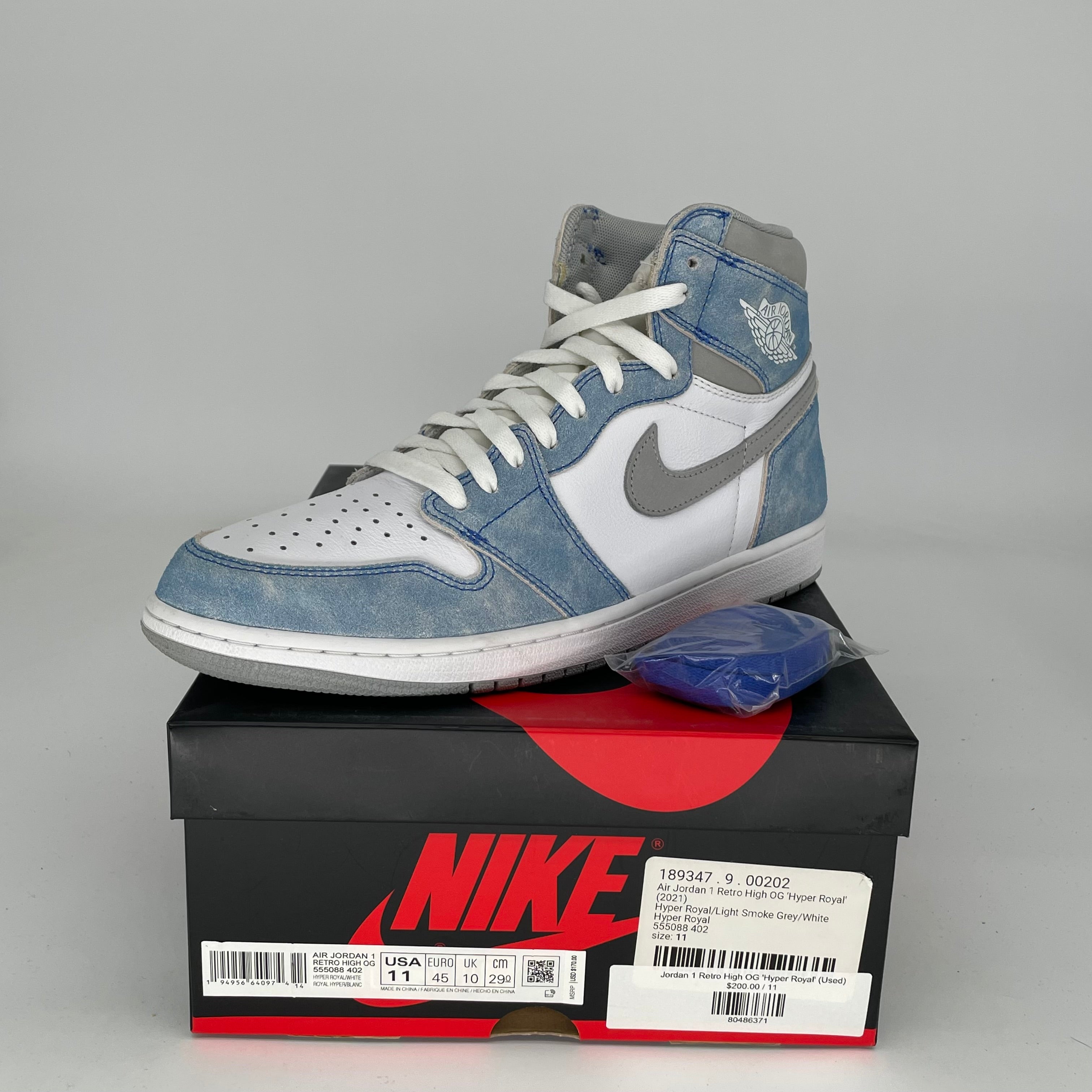 AIR JORDAN 1 HYPER ROYAL Men's Basketball Shoes Size 11 - 555088-402 | Retro High Tops for Streetwear & Sneaker Collection | Perfect for Casual Wear, Sports & Fashion Outfits