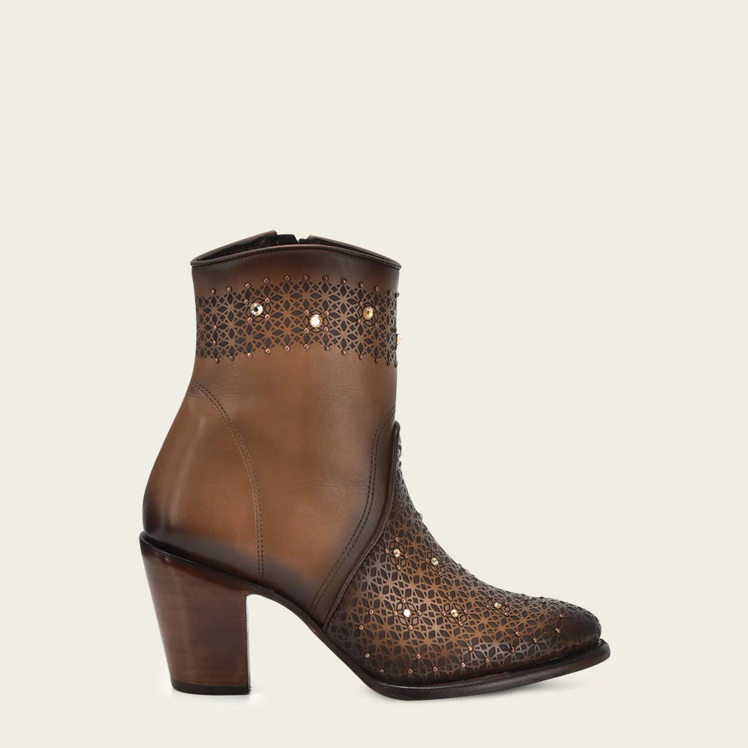 Cuadra Almond Western Cowgirl Leather Boots for Women - Stylish & Comfortable Cowboy Boots for Rodeo, Country Dancing & Everyday Wear