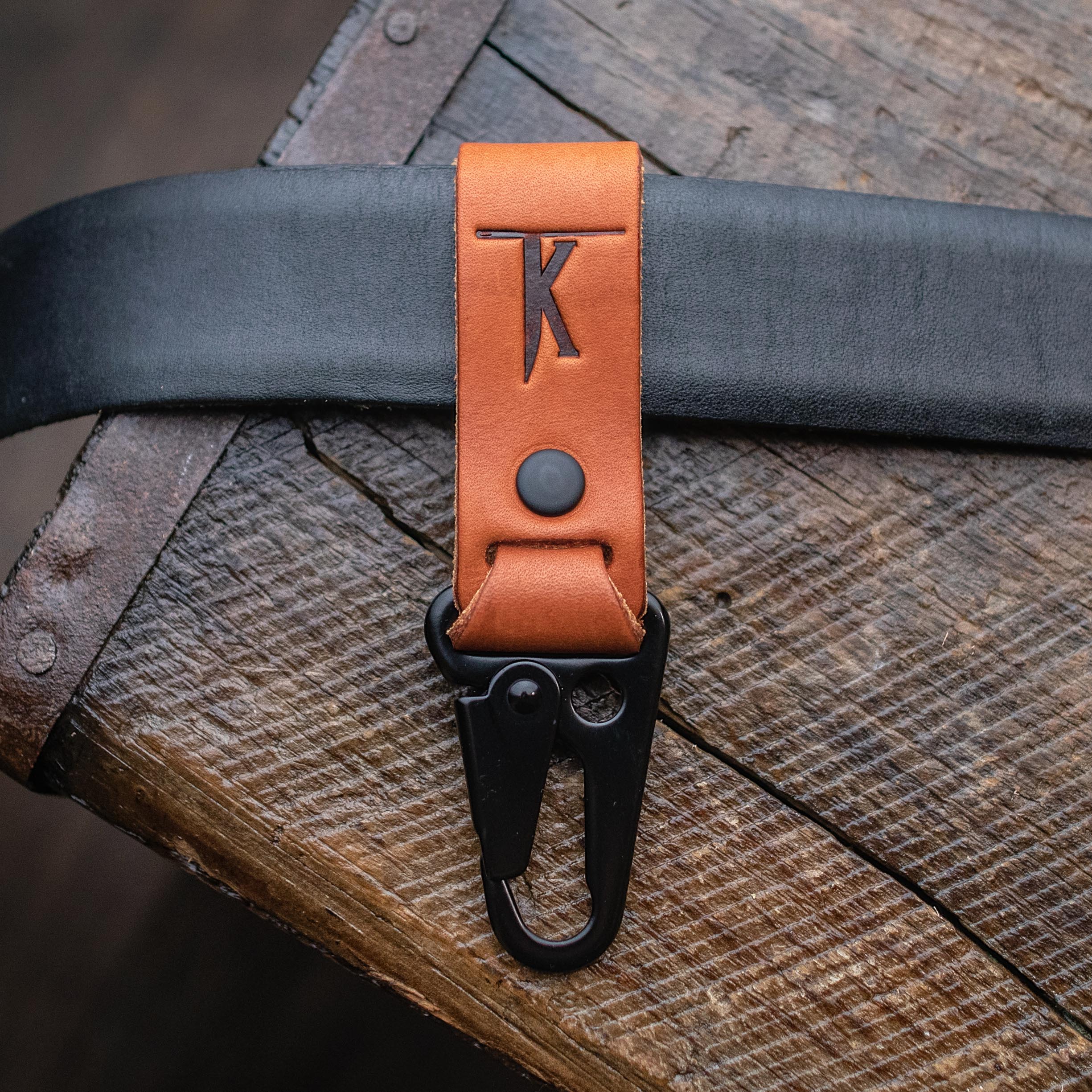 Premium Handmade Leather Key Loop Belt - Durable & Stylish Key Holder for Everyday Carry, Travel & Outdoor Adventures