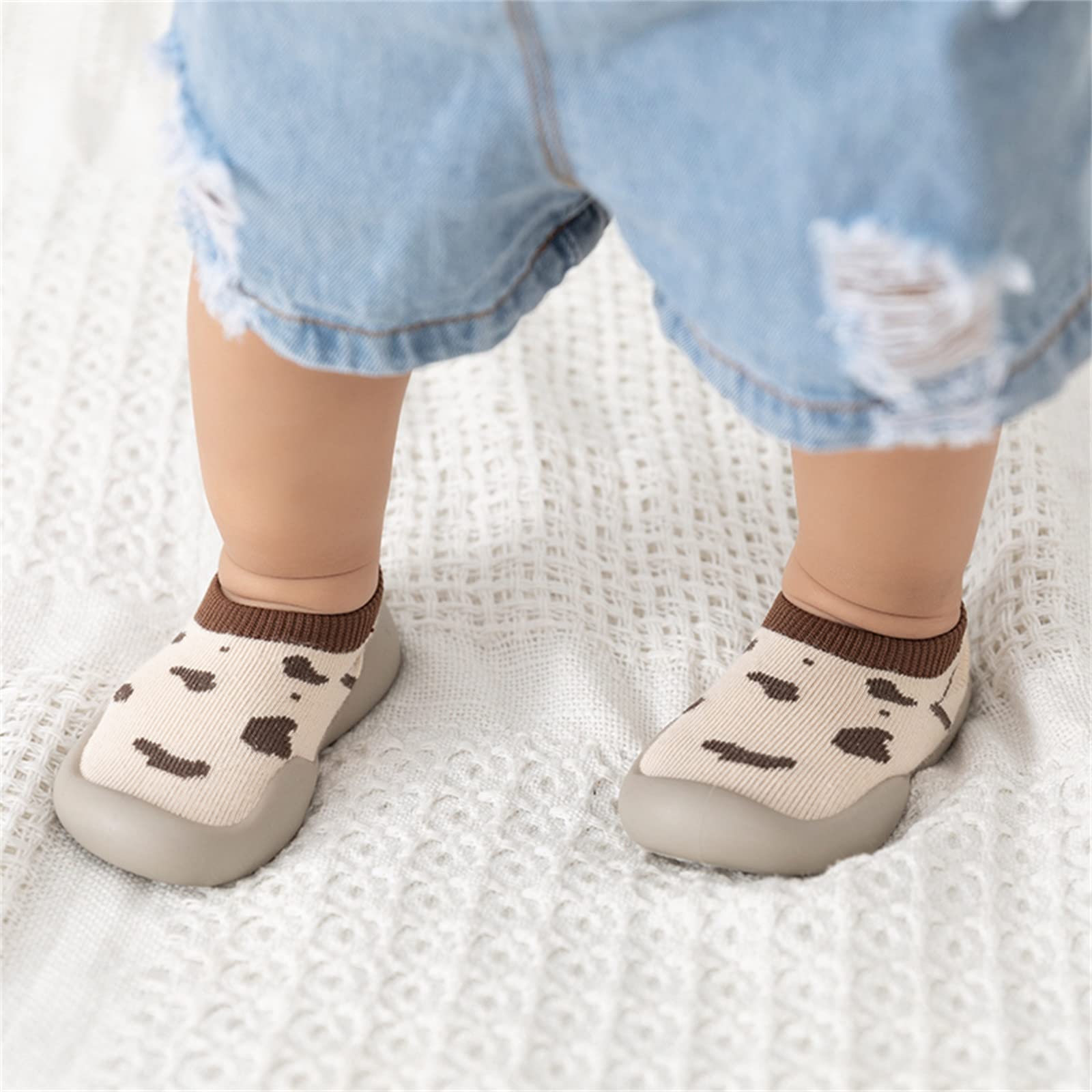 **Baby Animal Cartoon Fleece Socks Shoes - Non-Slip Warm Floor Socks for Infants 0-6 Months (Coffee) - Perfect for Crawling & Indoor Play**
