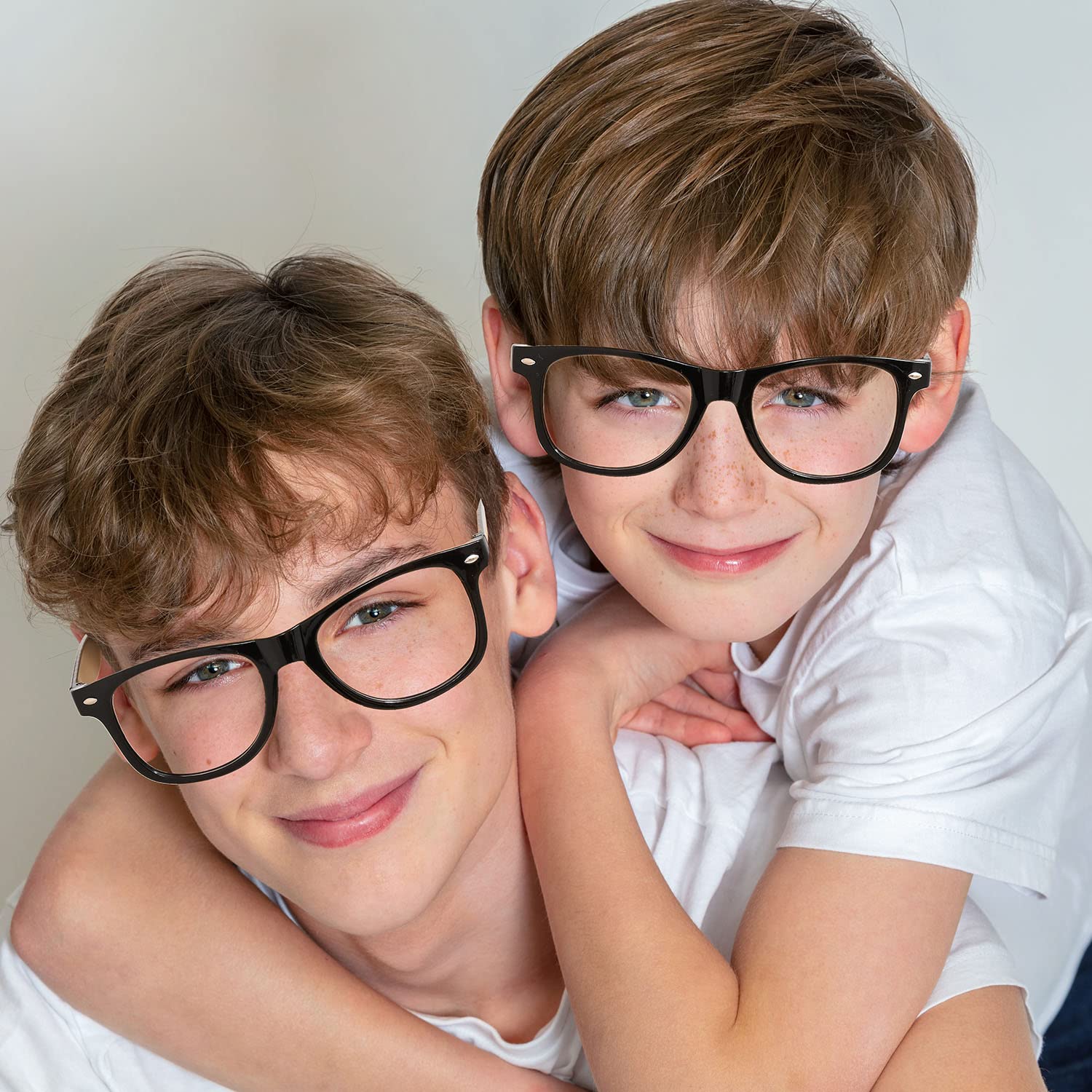 Jomnvo 2 Paris Black Frame Retro Nerd Glasses with Clear Lens - Vintage Style Eyewear for Costume Parties, Cosplay & Themed Events
