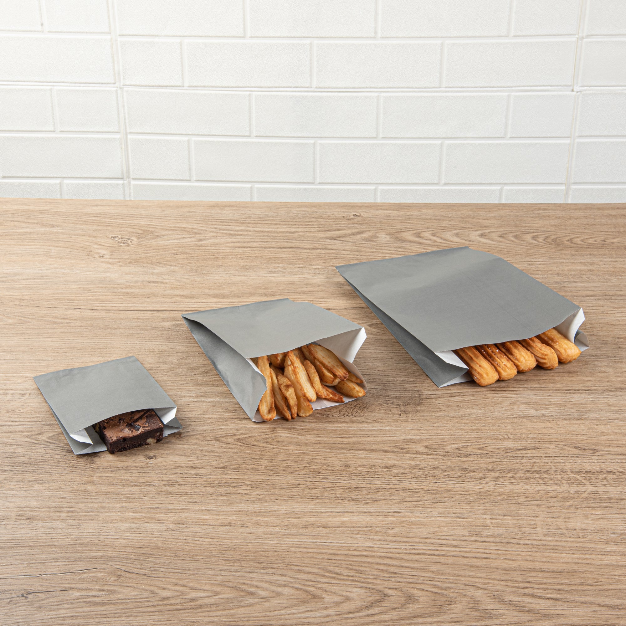 Eco-Friendly Gray Paper French Fry & Snack Bags - 5 x 3 x 8 3/4 Inches (100 Count) - Perfect for Restaurants, Food Trucks & Party Snacks