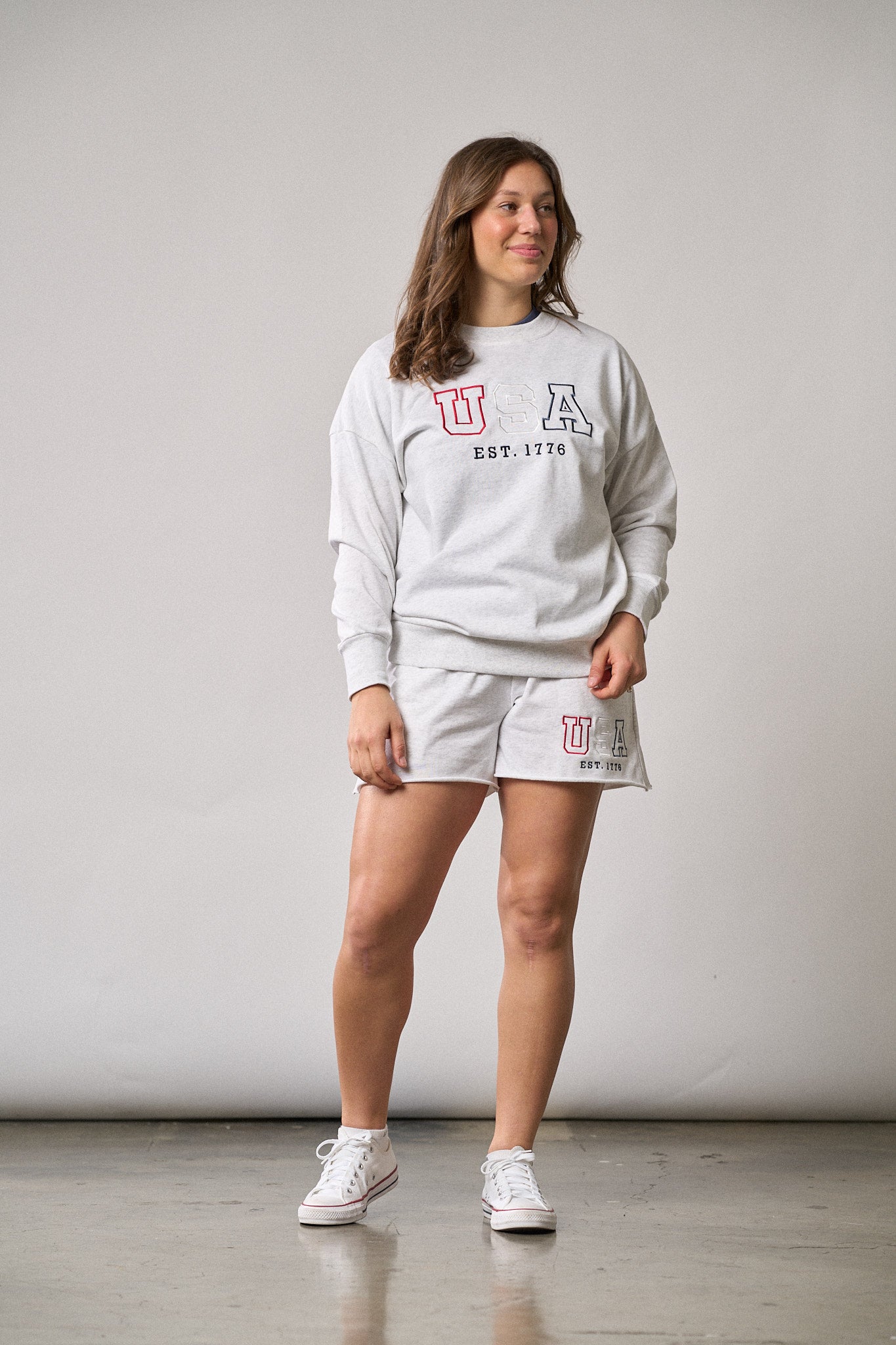 Premium Lightweight Crewneck Sweatshirt for Adults - Heather Grey | Comfortable & Stylish for Casual Wear, Gym, and Everyday Outfits