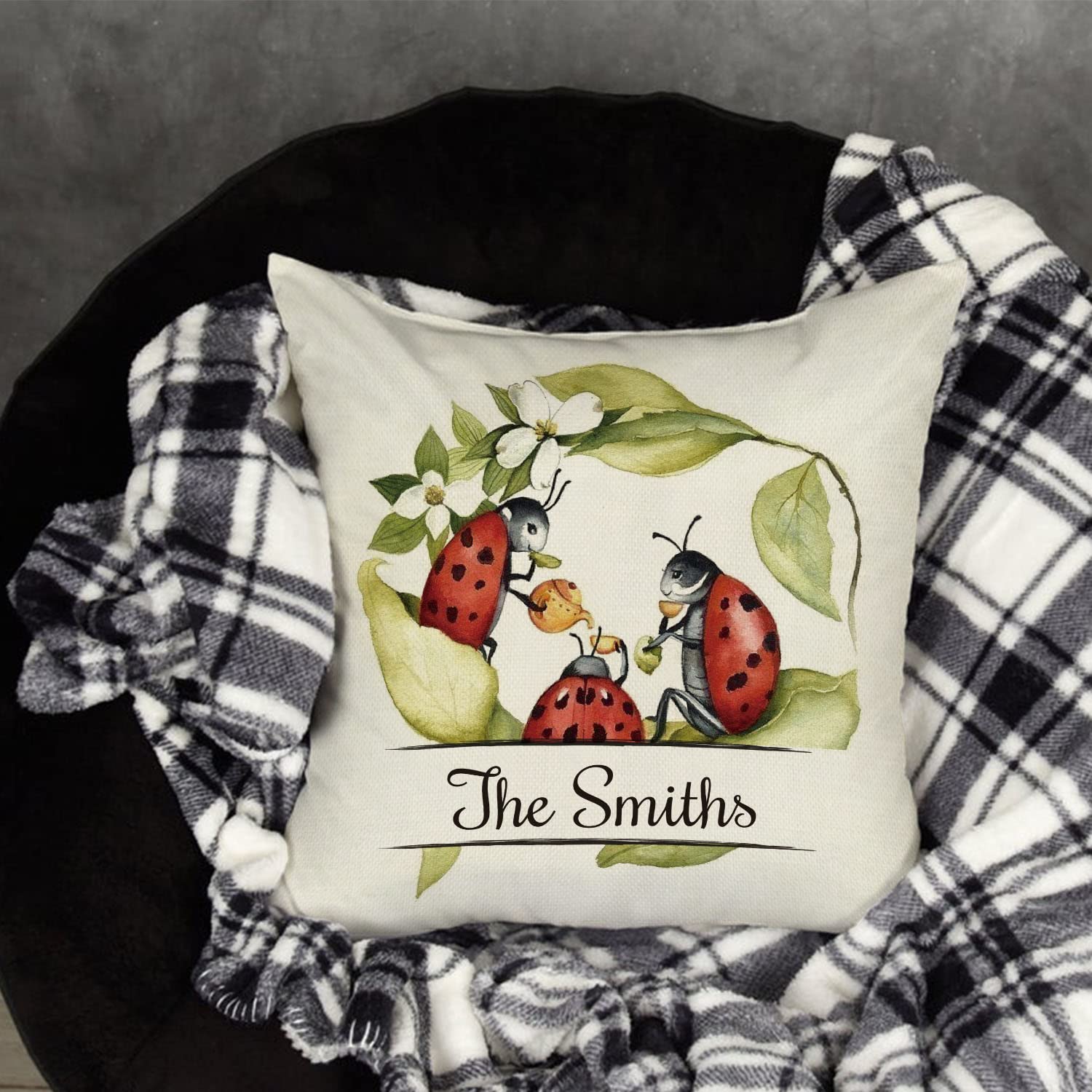 Personalized Easter Pillow Covers - Custom Family Name & Year Love Bug Cushion Case - 18x18 Inch Polyester Sofa Decor for Spring Home & Holiday Gift