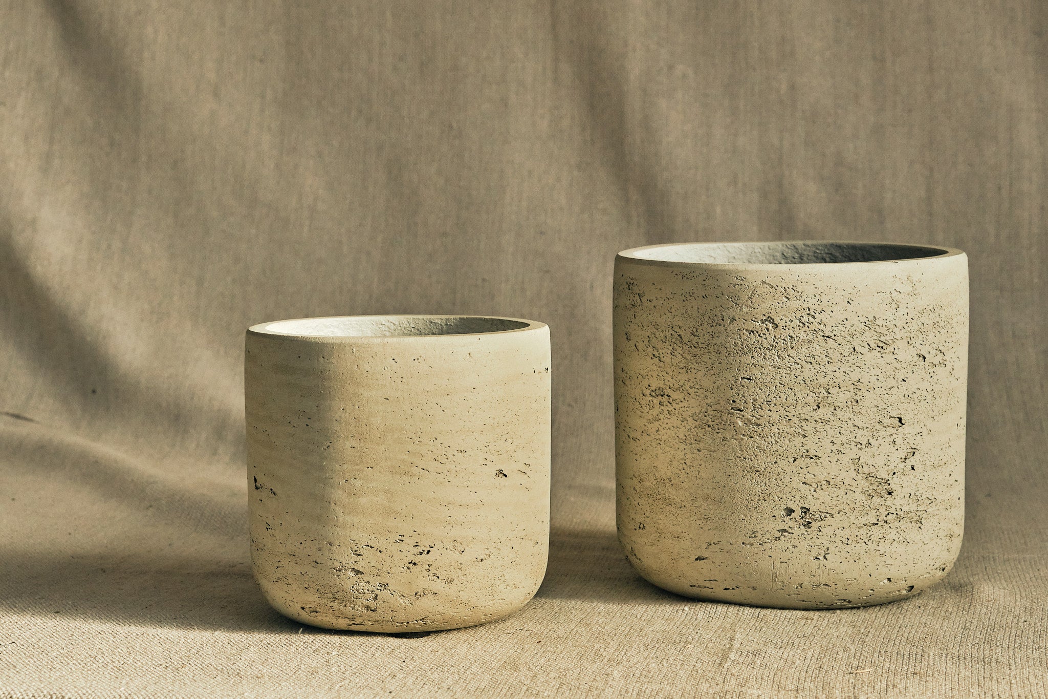 Straight Sided Cement Planter Pots - 12cm & 15cm Diameter - Modern Indoor/Outdoor Plant Containers for Succulents, Herbs & Small Plants
