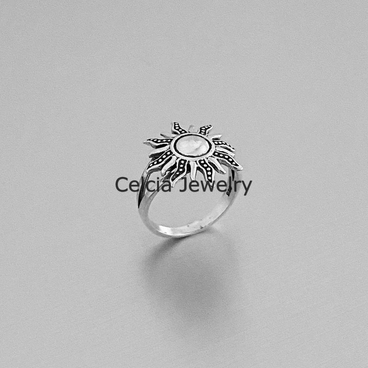 925 Sterling Silver Blazing Sun Ring for Women - Celestial Sky Jewelry, Minimalist Sunshine Ring - Perfect Mother's Day Gift, Birthday Present for Her - Size 7 - Ideal for Daily Wear, Special Occasions & Gift Giving