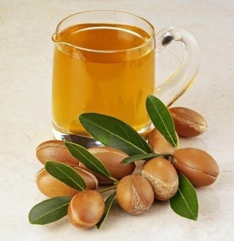 Pure Moroccan Argan Oil for Hair & Skin - 20ml | Natural Hydrating & Repairing Treatment for Dry Hair, Split Ends & Face | Vegan, Cold-Pressed & Chemical-Free | Perfect for Daily Moisturizing & Styling