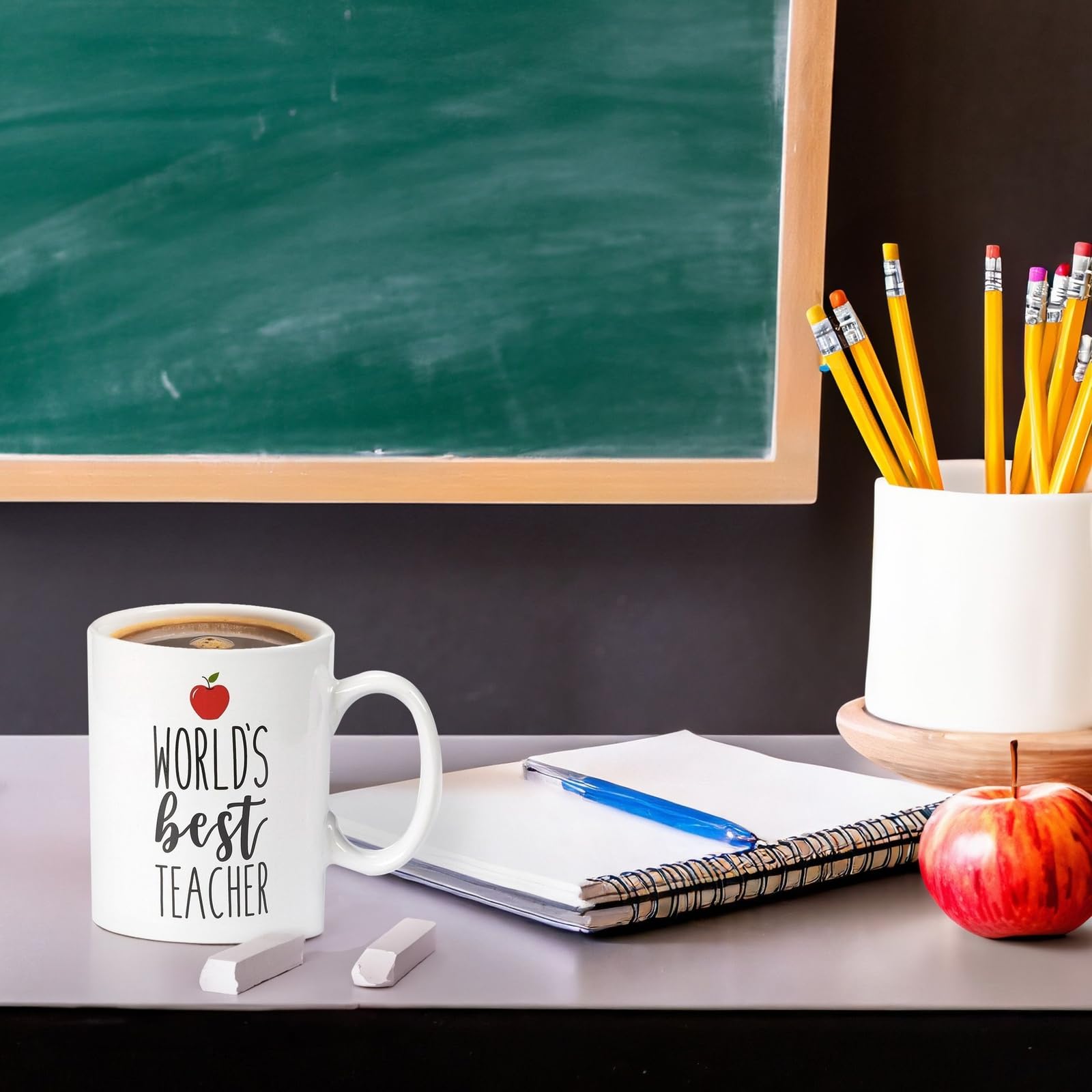 BLUE PANDA 16 oz Best Teacher Coffee Mug - White Ceramic Gift Mug for Teachers - Perfect for Women & Men - Great for Classroom, Office & Home Use