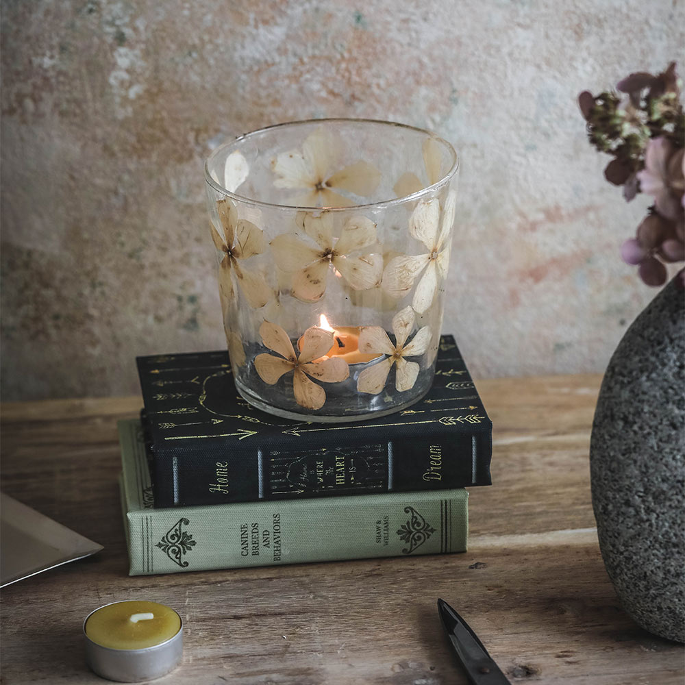 Elegant Glass Hurricane Candle Holder with Everlasting Floral Design - Perfect for Wedding Centerpieces, Home Decor & Romantic Dinner Settings