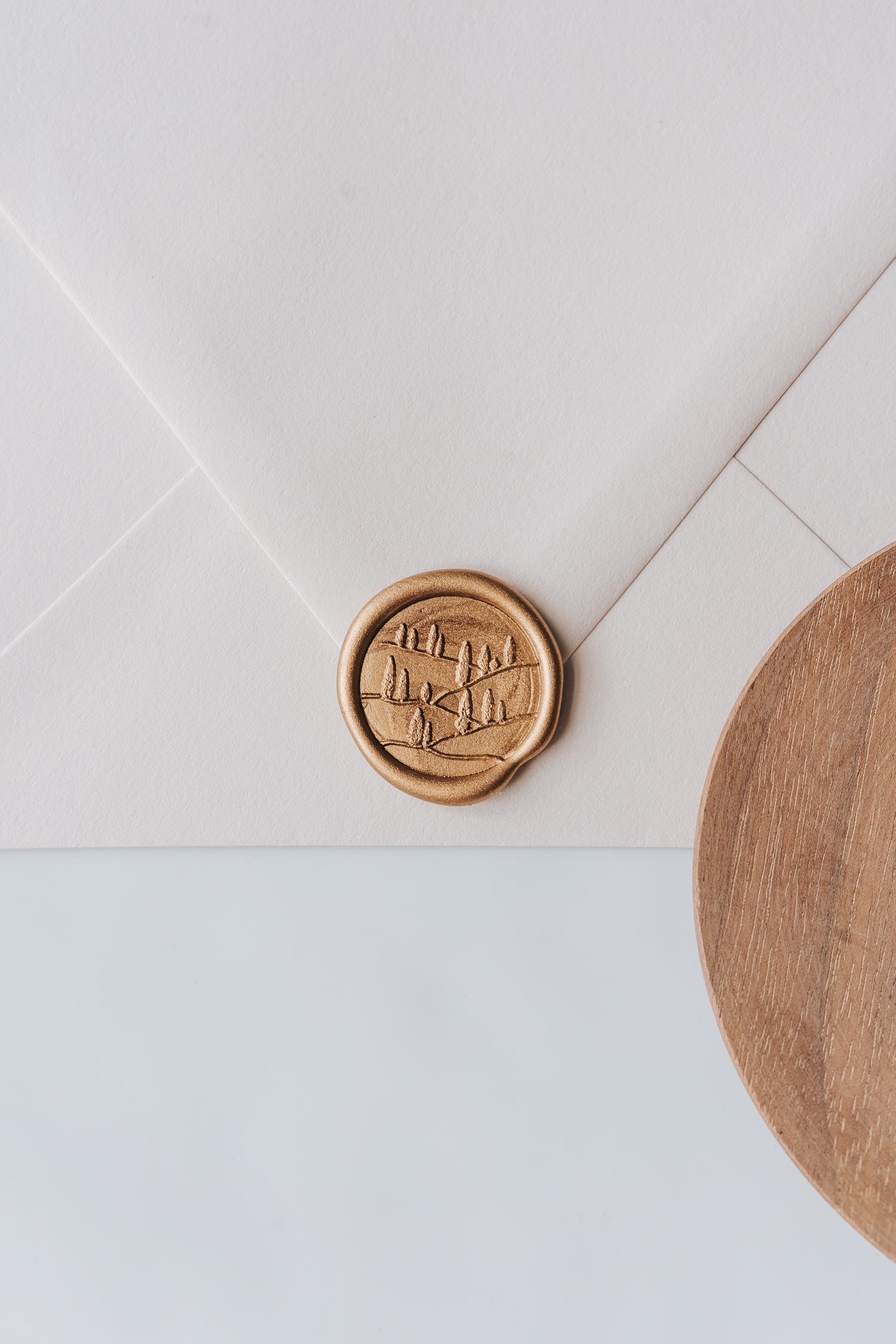 Elegant Tuscany Wax Seal Stamp Kit for Wedding Invitations, Diplomas & Vintage Letters - Handcrafted Personalized Wax Seal Set with Custom Initials & Design