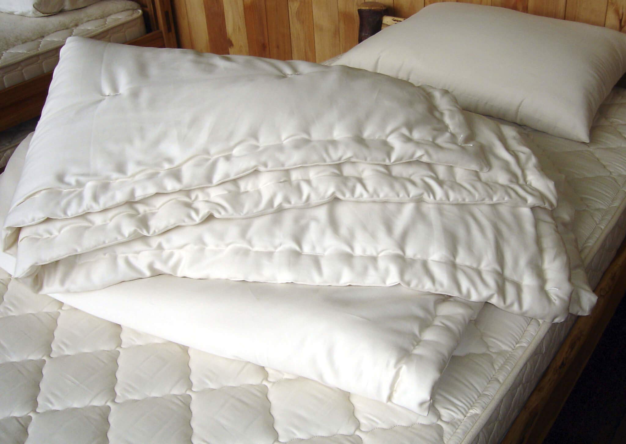 Holy Lamb Organics Natural Wool Crib Comforter - Soft & Hypoallergenic Baby Blanket for Nursery, Swaddling & Cozy Sleep