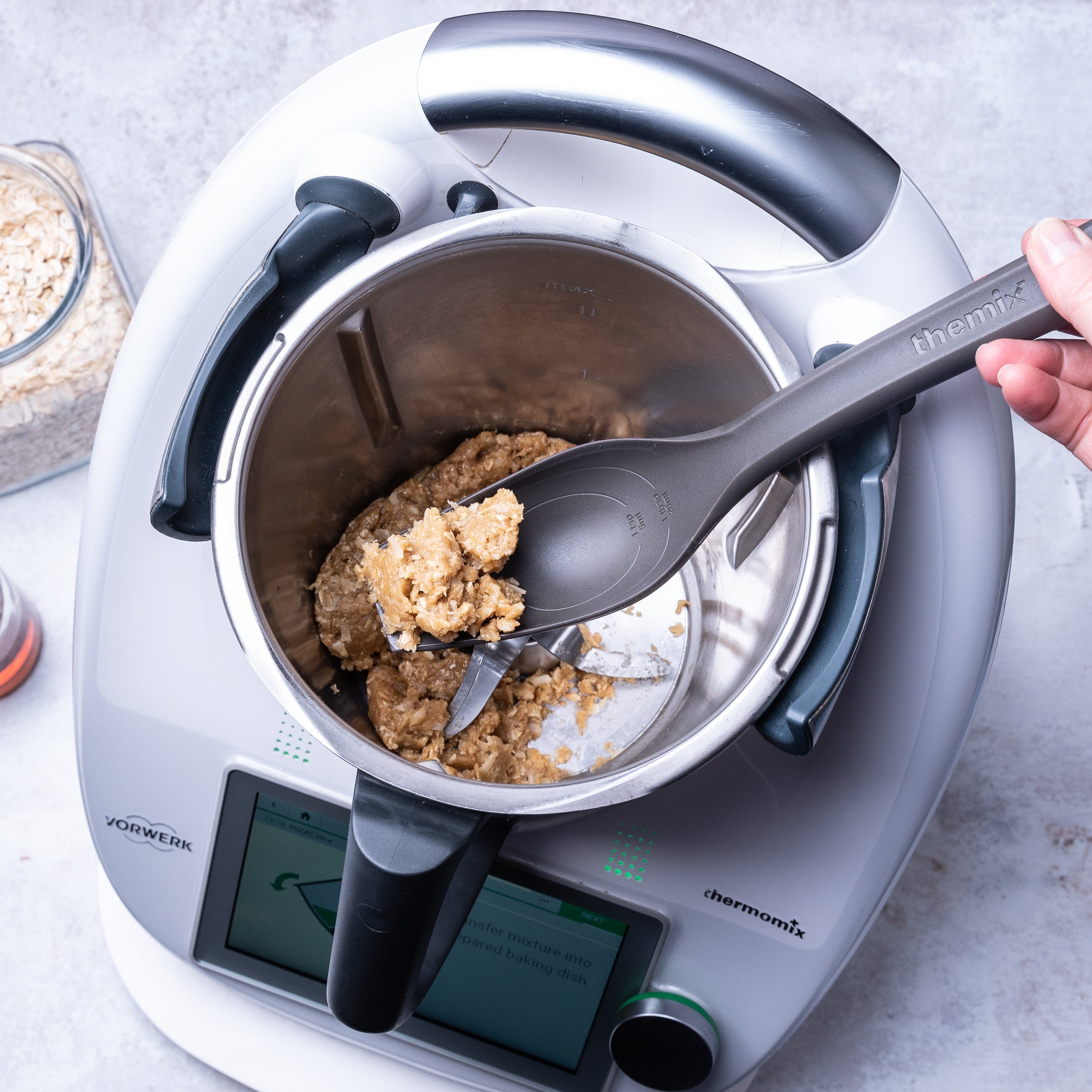 The Mix Incredible Spoon - Premium Durable Kitchen Utensil for Cooking, Baking & Serving - Perfect for Home Chefs & Food Enthusiasts