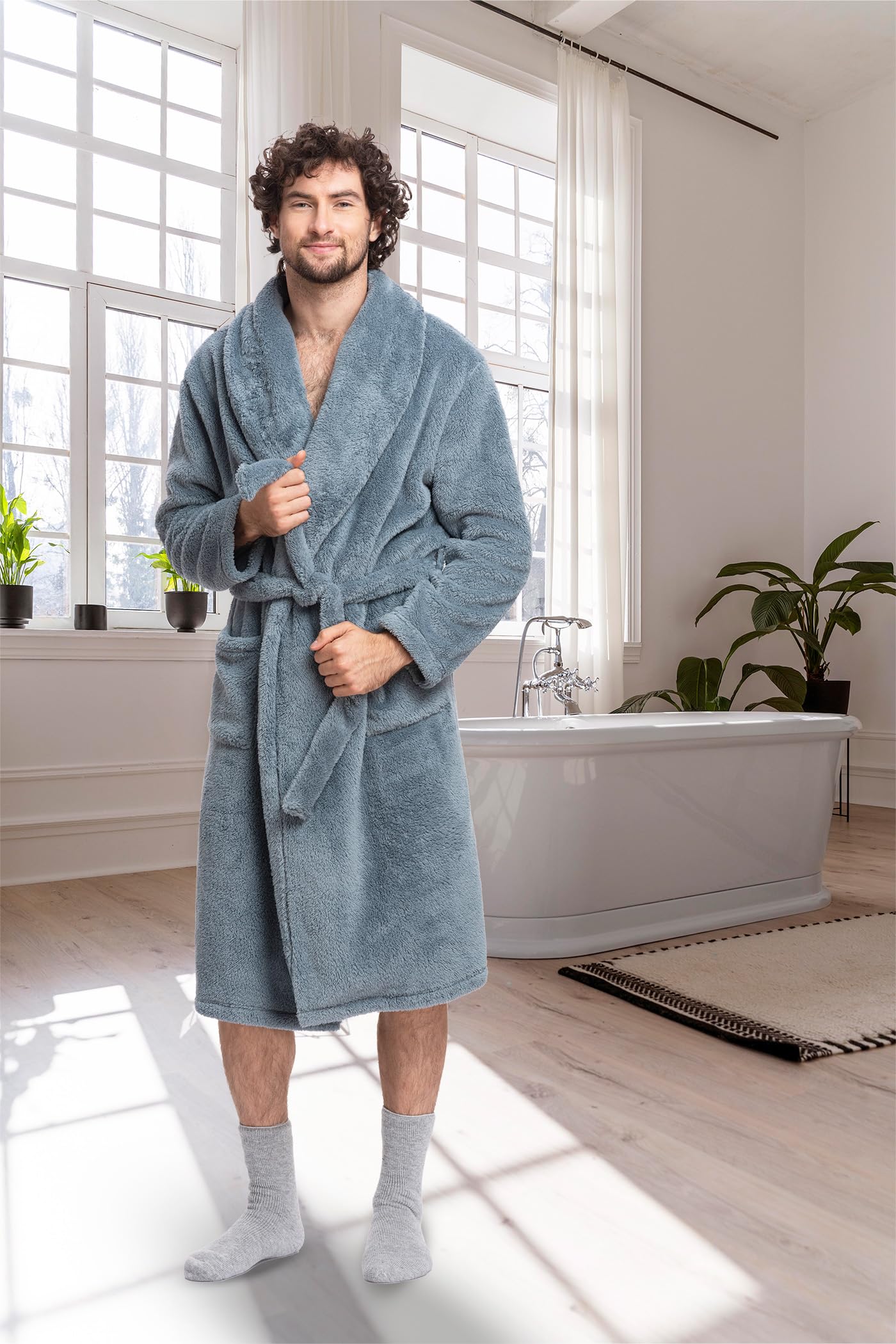 Mad Dog Men's Fleece Sherpa Robe - Soft Fluffy Bathrobe for Men, Lightweight Full Length Winter Robe, Cozy House Coat for Lounging, Spa Days & Cold Weather Comfort