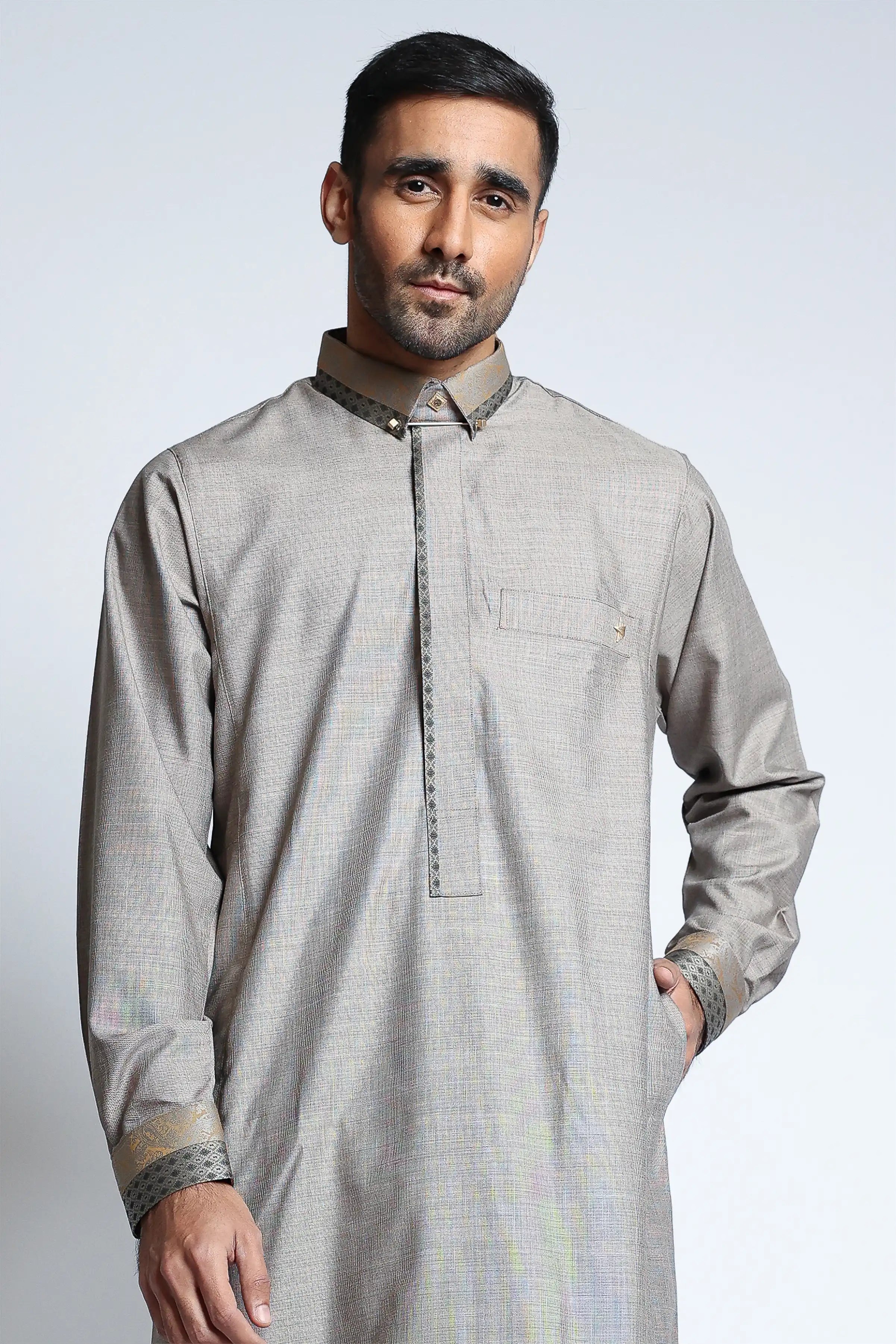 J136 C3 Wild Sand Thobe for Men - Premium Cotton Islamic Robe & Traditional Arabic Dress - Perfect for Prayer, Eid, Wedding & Special Occasions