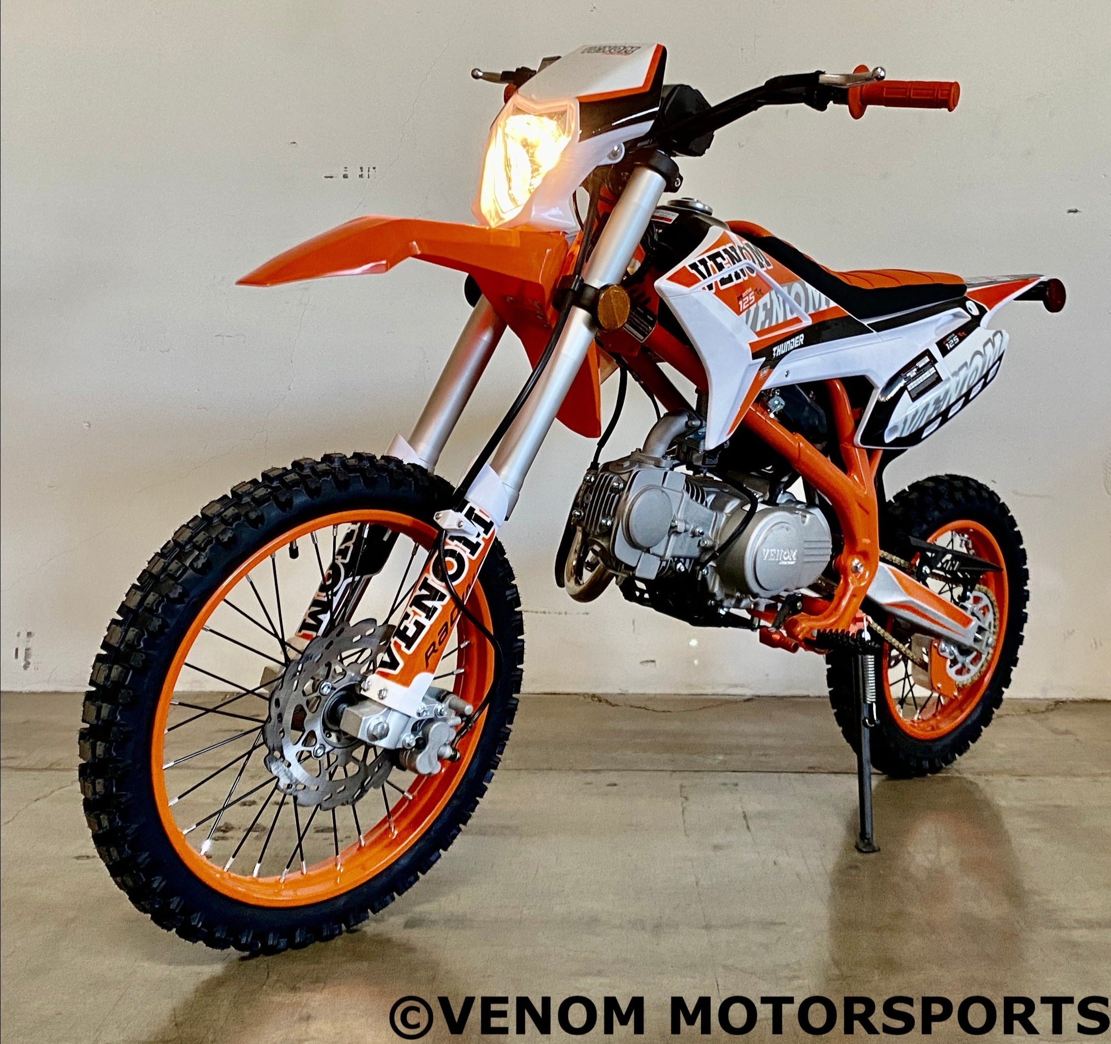 Venom Thunder 125cc Dirt Bike for Adults - 4 Speed Manual Transmission Off-Road Motorcycle for Trail Riding & Motocross Racing