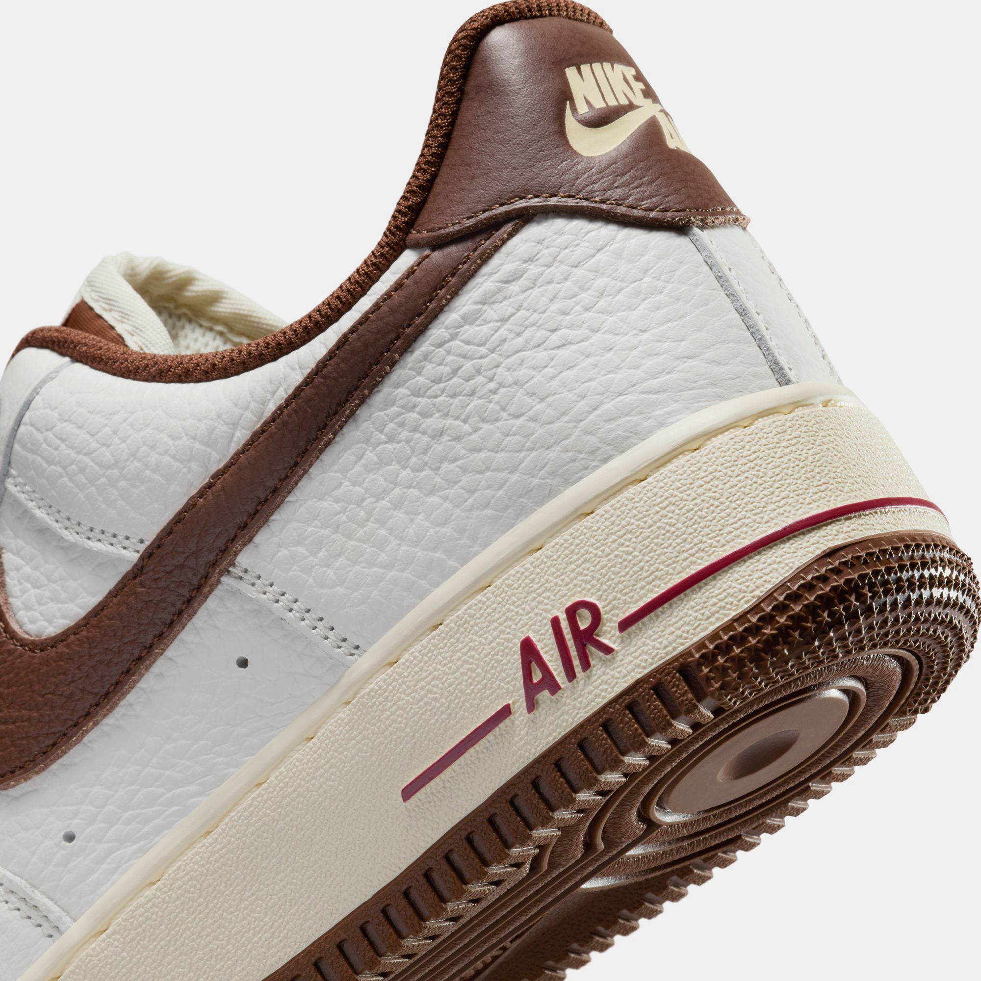 Nike Air Force 1 '07 'Yardrunner' Sneakers for Men - Sail/Cacao Wow - Casual & Streetwear Fashion - Perfect for Everyday Wear, Gym & Urban Style