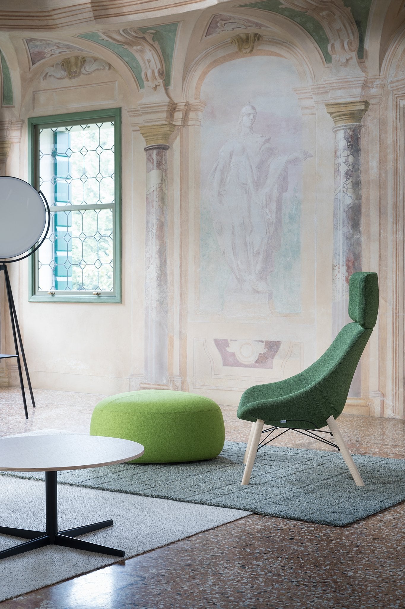 Lapalma Auki S115P Modern Lounge Chair - Mid-Century Design, Ergonomic Comfort for Living Room, Office & Lounge Areas - Perfect for Relaxing, Reading & Entertaining Guests
