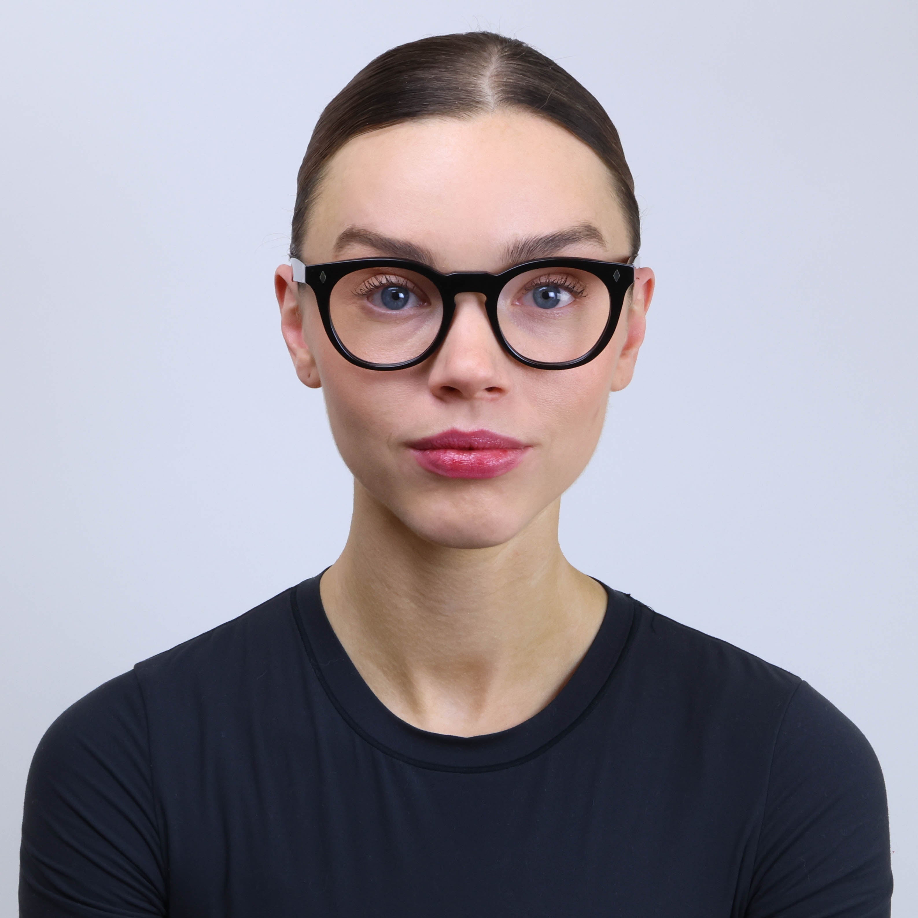 Original title: See 3432   Optimized title: Premium 3432 HD Smart Glasses - Virtual Reality & Augmented Reality Headset for Gaming, Movies & Work - Lightweight & Comfortable Design for Extended Wear - Perfect for VR Gaming, Home Theater & Remote Work