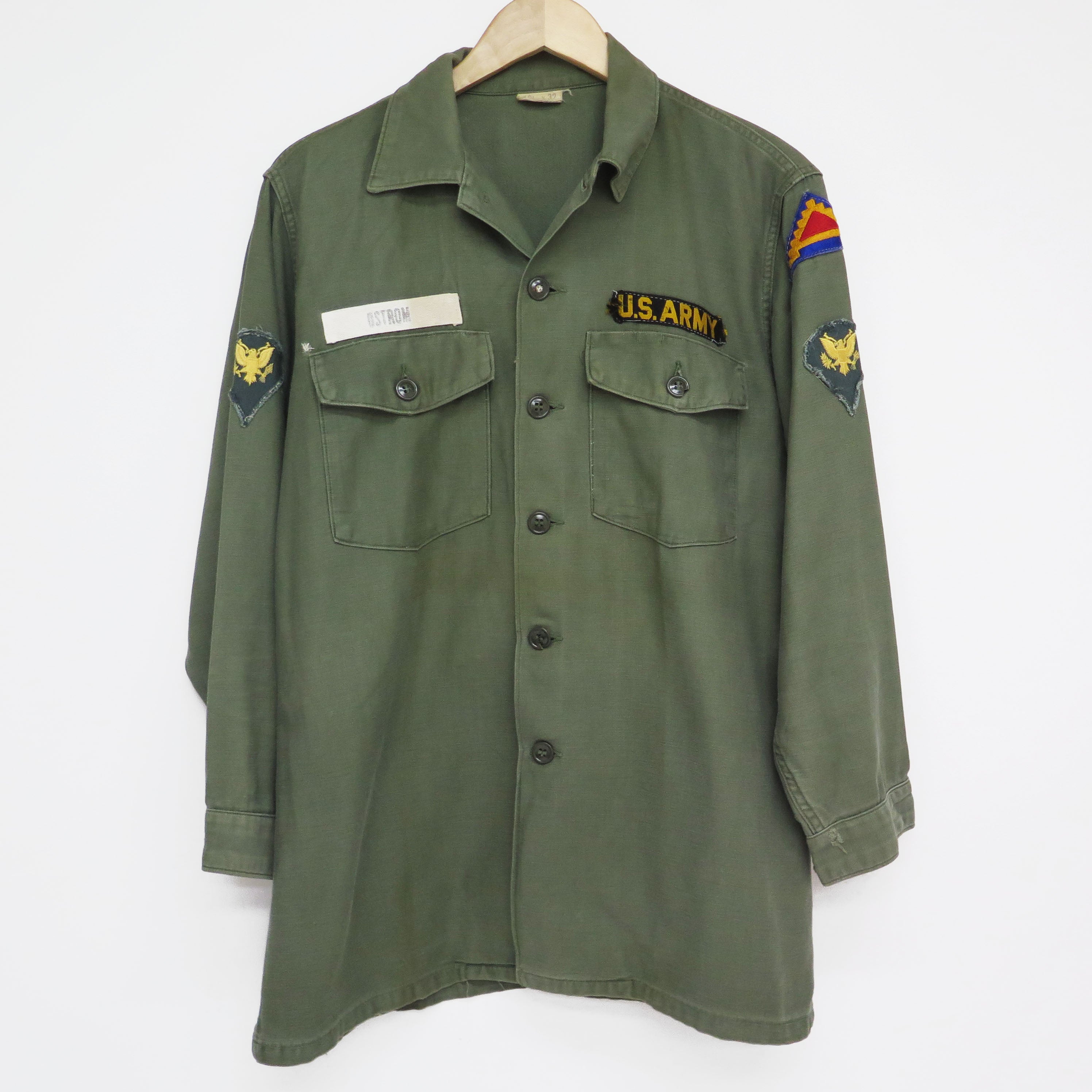 Vintage US Army Utility Shirt P64 - 1960s 7th Army Specialist E4 Patch - Authentic Military Uniform for Collectors & Reenactments