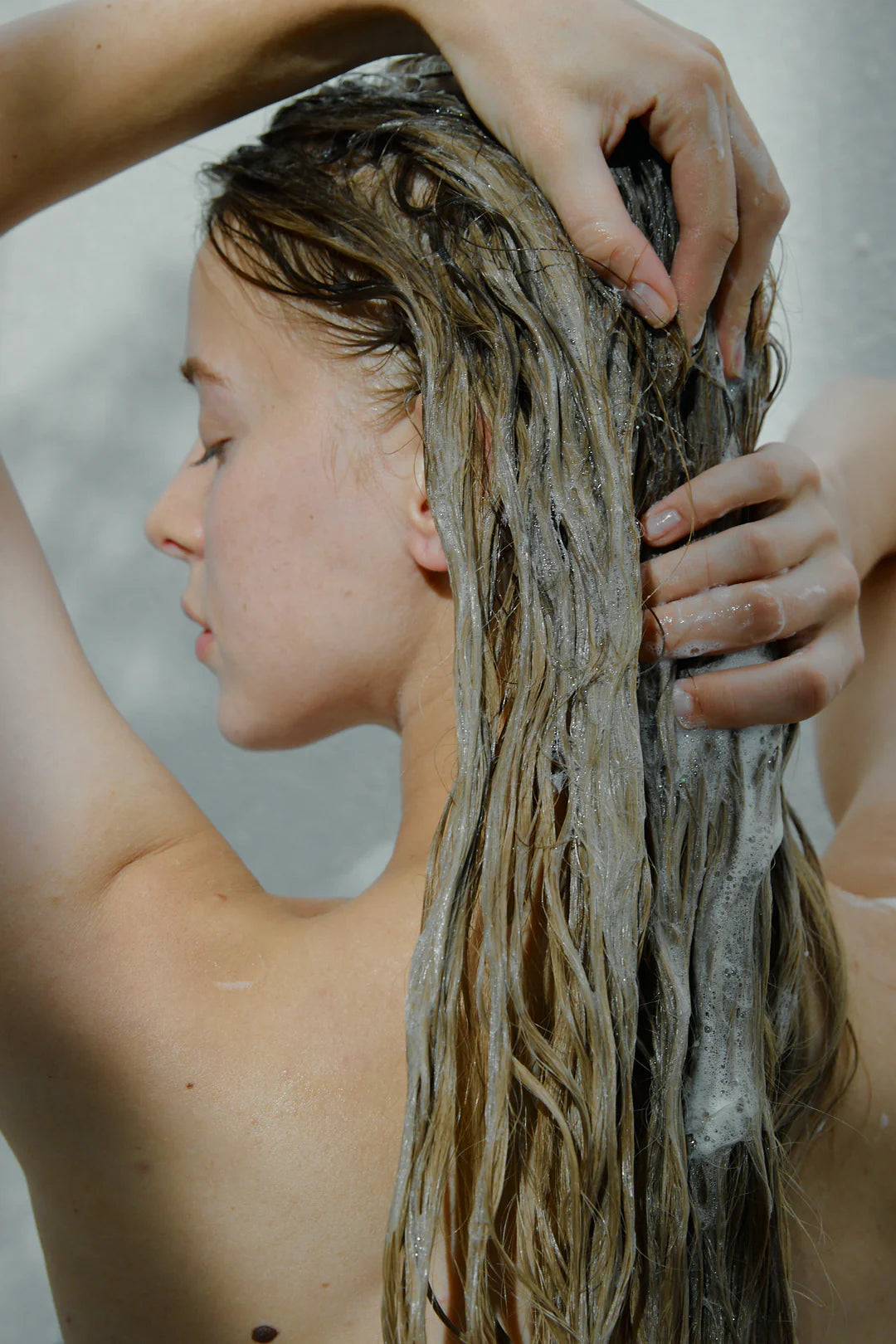 BRMUD Relief Mud Damage Repair Shampoo for Damaged Hair - 30ml & 500ml Bottles - Deep Conditioning Treatment for Dry, Brittle Hair - Perfect for Post-Swimming, Beach & Outdoor Activities