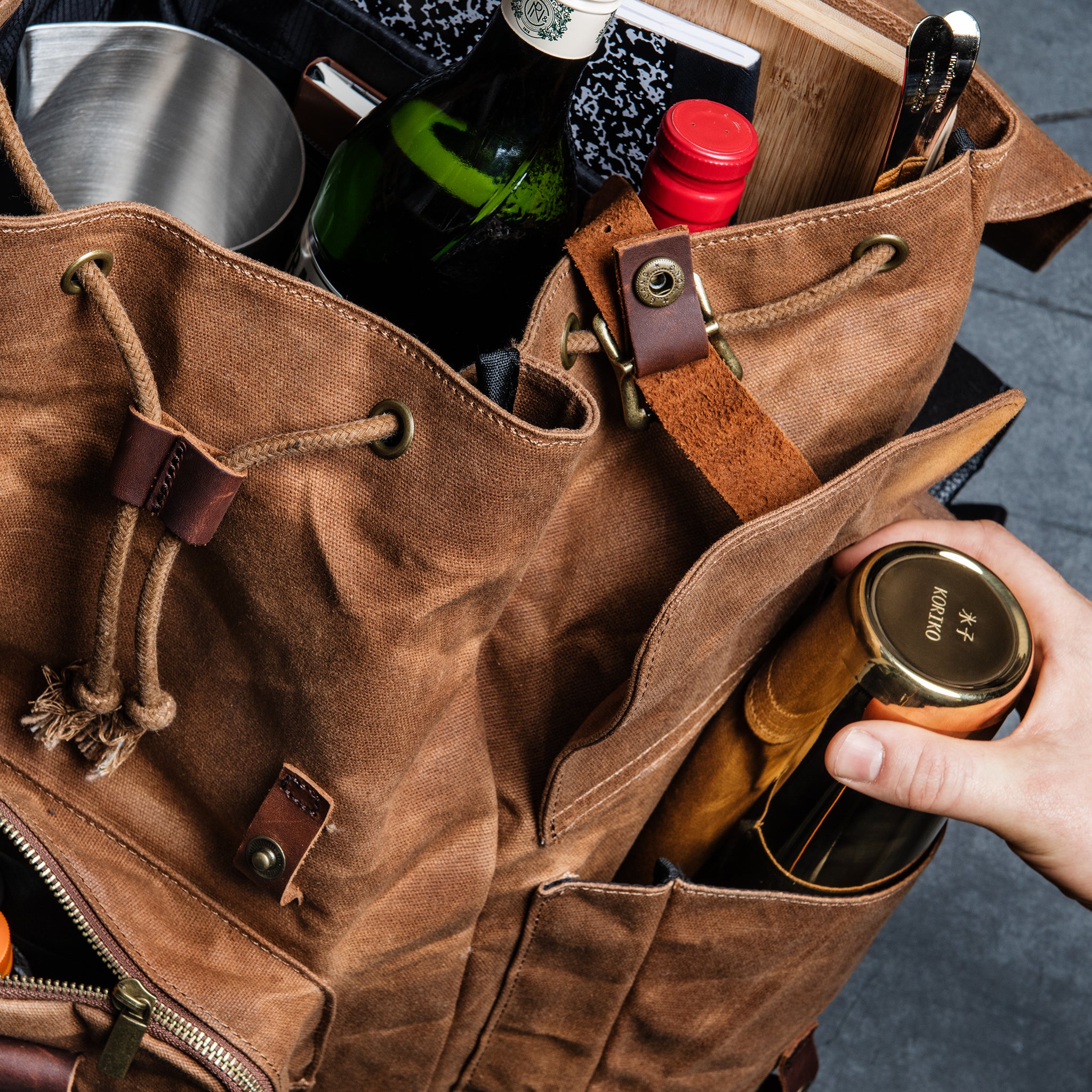 Professional Bartender Backpack - Durable & Stylish Green Bar Tool Bag for Cocktail Mixing & Outdoor Bartending