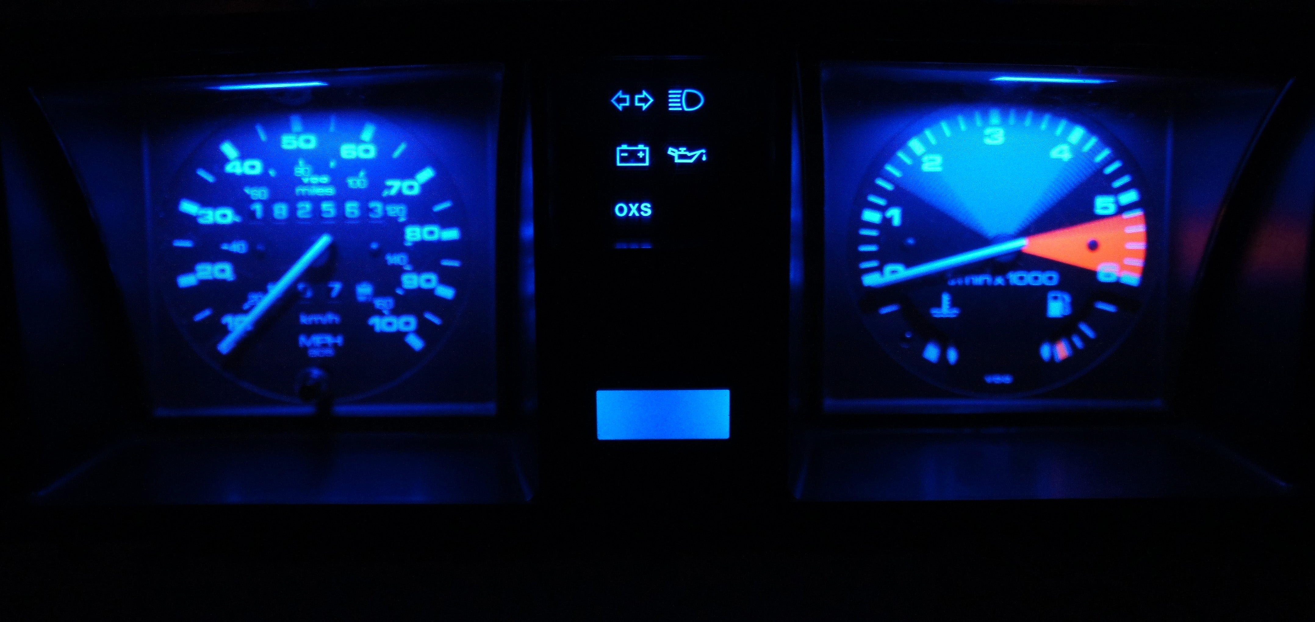 Vanagon Instrument Cluster LED Bulb Kit - Upgrade Your Dashboard Lighting for Better Visibility at Night (Perfect for VW Vanagon 1980-1991)
