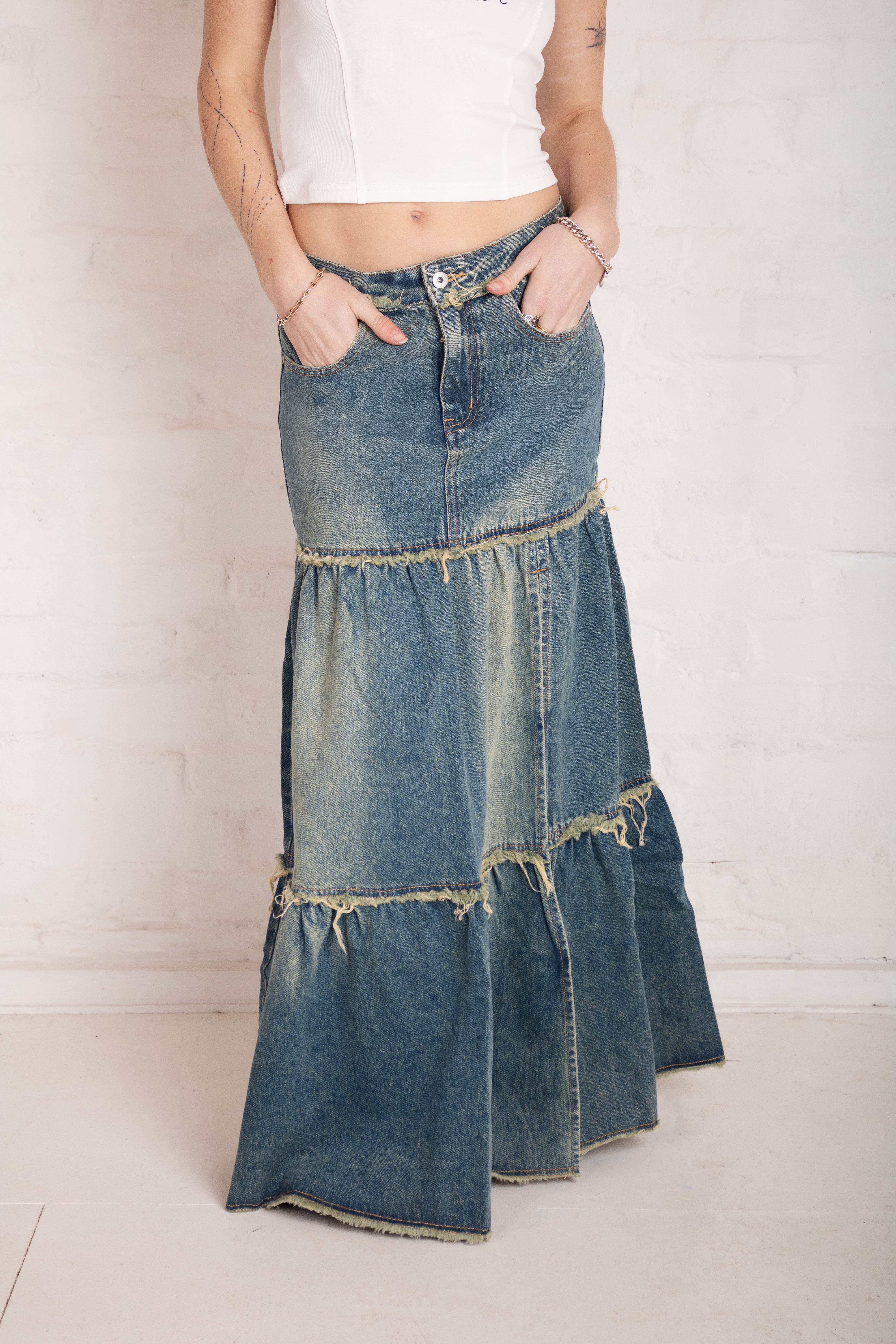 Vintage Washed Tiered Denim Maxi Skirt for Women - Boho Chic Long Denim Skirt with Side Slits - Perfect for Casual Outfits, Music Festivals & Beach Vacations
