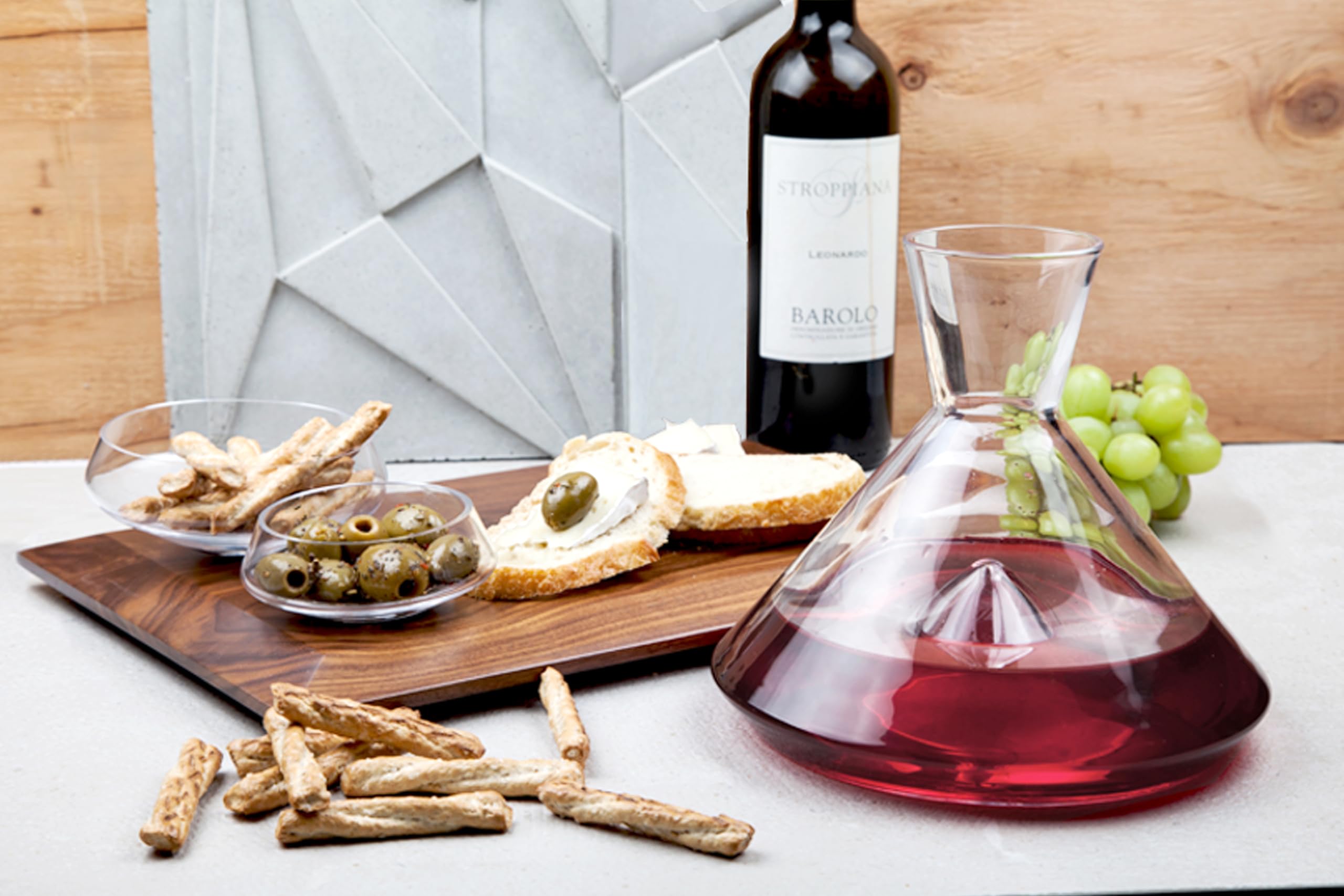 Premium Monti Wine Decanter - Handcrafted Lead-Free Crystal Carafe with Built-in Aerator | 50.75 oz Ultra Clear Glass for Red & White Wines | Elegant Wine Accessory for Dinner Parties, Weddings & Gift Giving