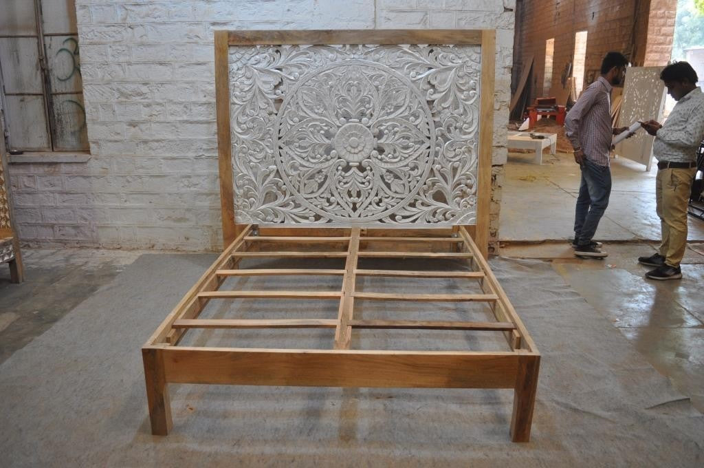 Premium Dynasty Queen Bed Frame with Natural Wood Finish & Whitewash - Perfect for Modern Bedrooms, Guest Rooms, and Cozy Home Decor