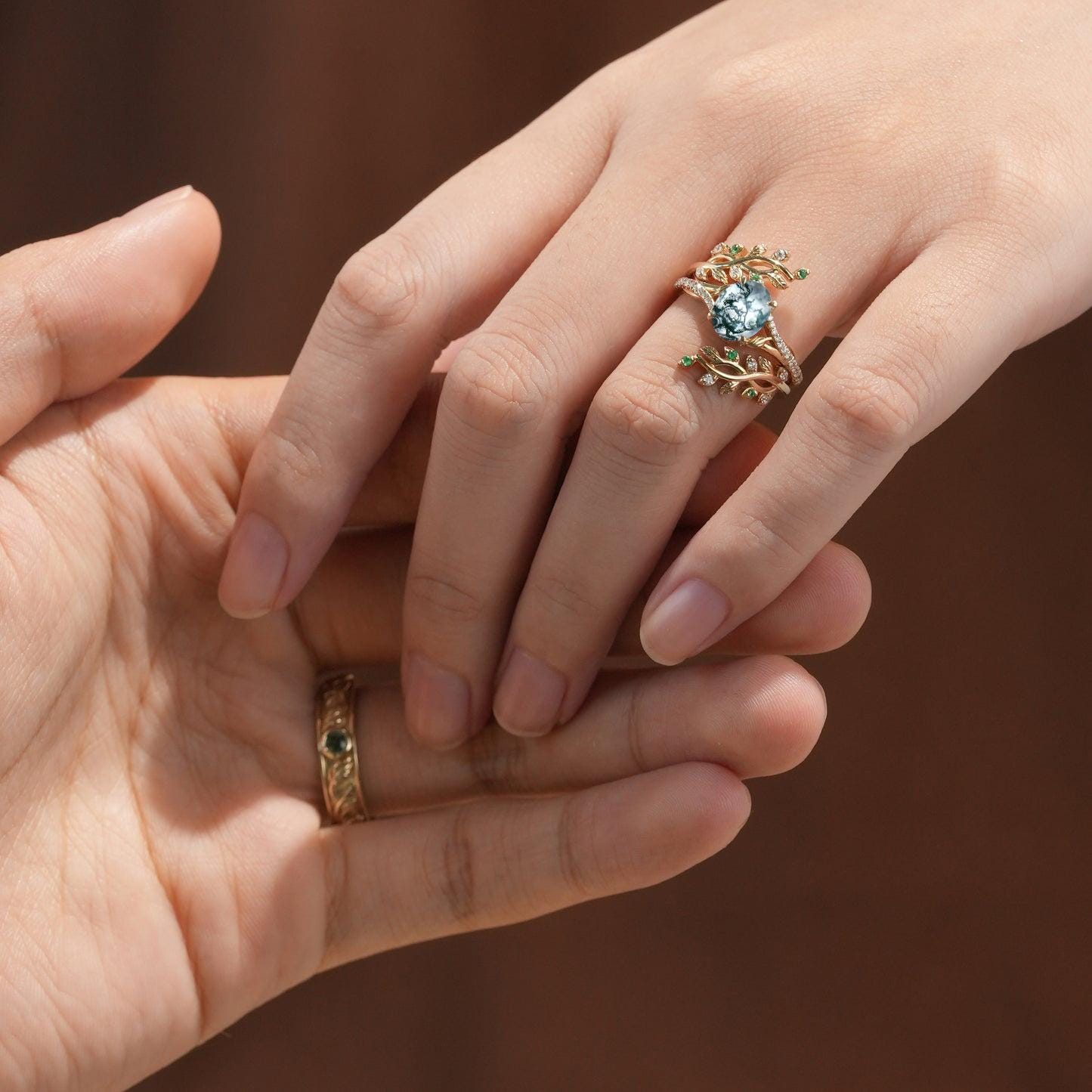 Nature-Inspired Moss Agate Couples Ring Set - Unique Leaf Vine Green Agate Wedding Band for Men & Women - His & Hers Engagement Ring Gift - Perfect for Anniversaries, Proposals & Romantic Occasions
