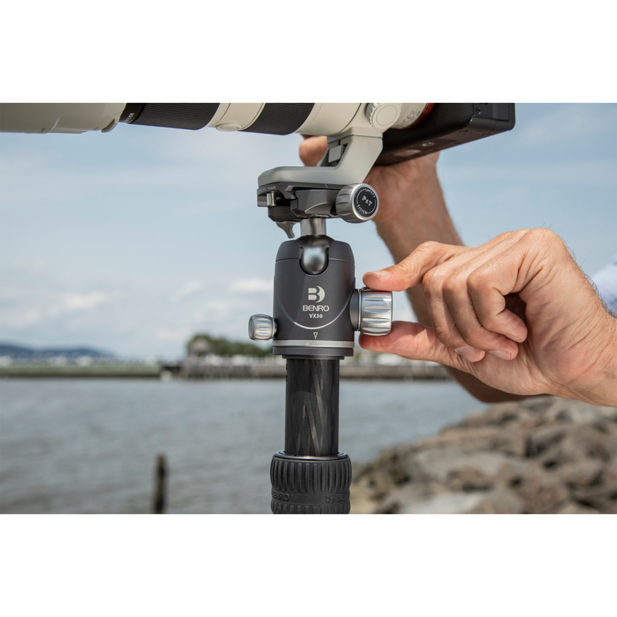 Benro FRHN14C Rhino Carbon Fiber One Series Tripod & Monopod - Lightweight, Durable for Travel, Photography & Videography