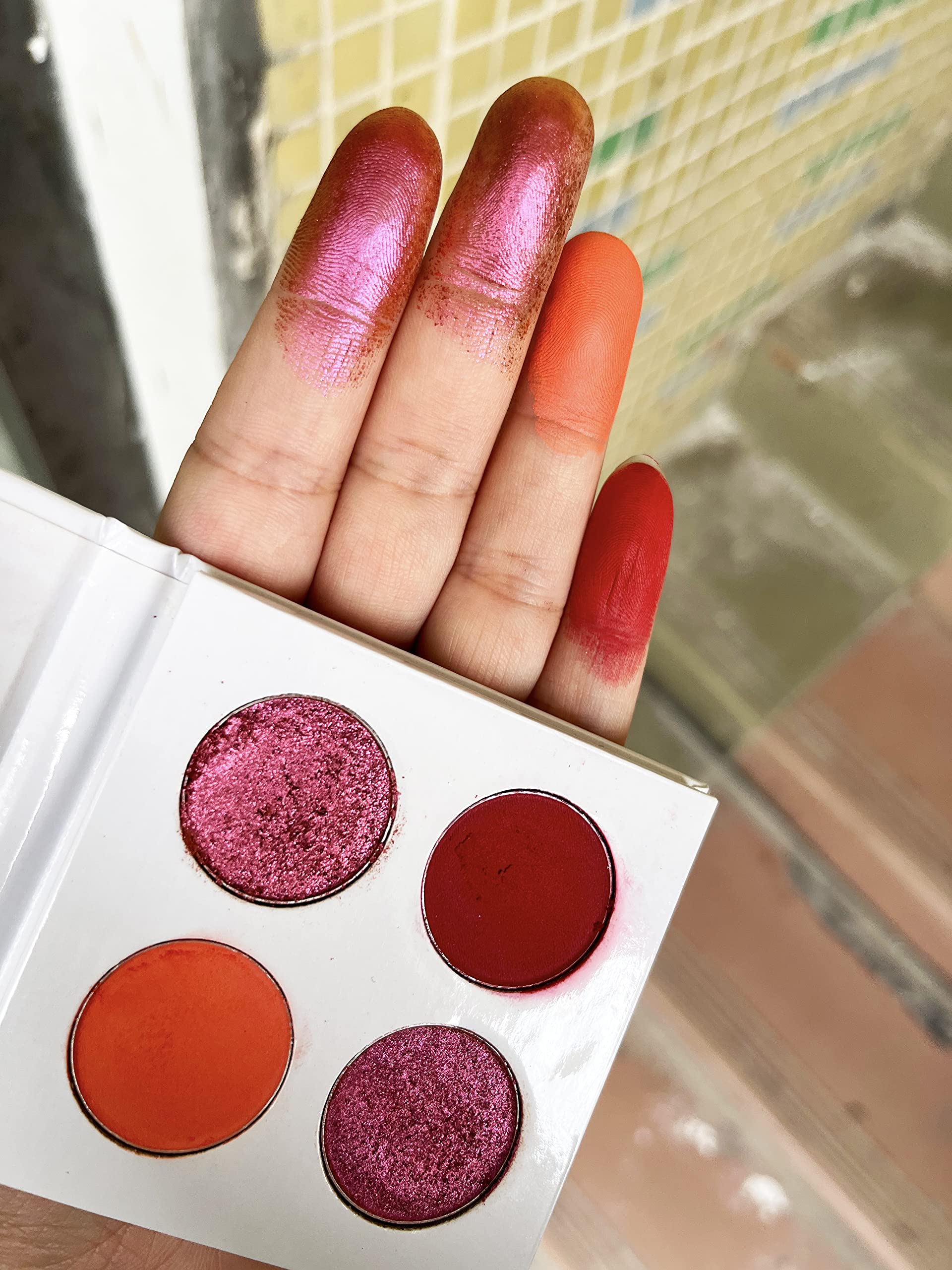 4-Color Pigmented Eyeshadow Palette - Matte & Duochrome Shades, Creamy Blendable Formula, Long-Lasting Natural Makeup for Day & Night Looks | Perfect for Parties, Weddings & Professional Makeup