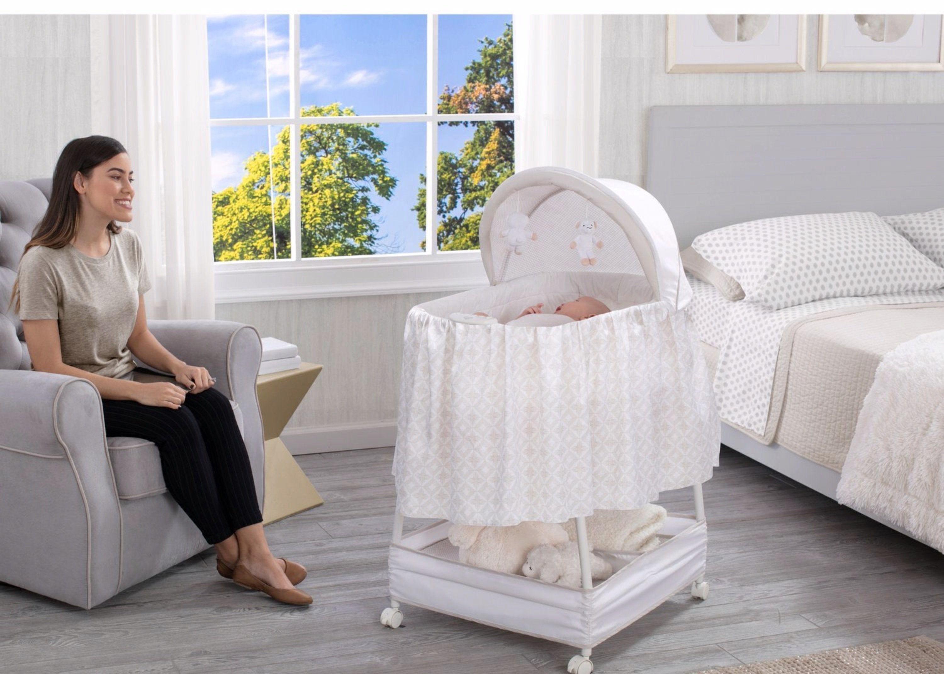 Best Gliding Bassinet for Newborns - Smooth Rocking Motion for Soothing Sleep - Perfect for Nursery, Bedroom & Travel