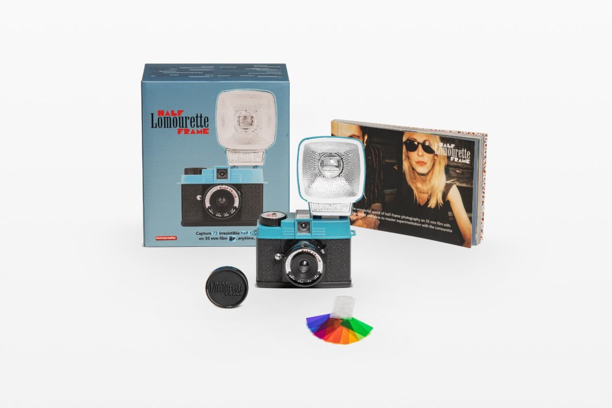 Lomography Half Frame Lomourette Camera - Vintage Style 35mm Film Camera for Creative Photography - Perfect for Travel, Street & Retro Photography