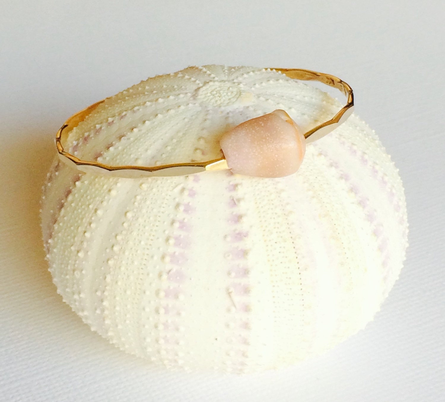 Bangle Kai (B120) - Stylish and Durable Fashion Bracelet for Women | Perfect for Casual Wear, Parties, and Everyday Accessories
