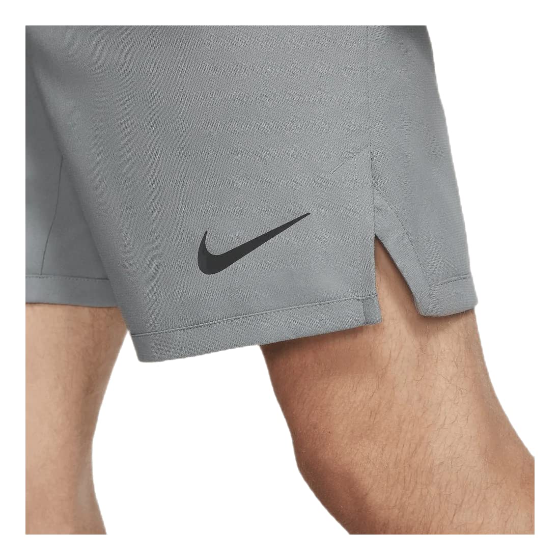 Nike Men's Grey Athletic Shorts - Breathable Quick-Dry Running Shorts with Pockets - Size S - Perfect for Gym, Jogging & Casual Wear