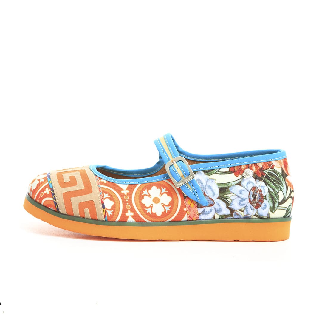 Nele Spiritual Leader of the Kuna People - Authentic Macondas® Handmade Shoes | Traditional Indigenous Footwear for Cultural Events & Everyday Wear
