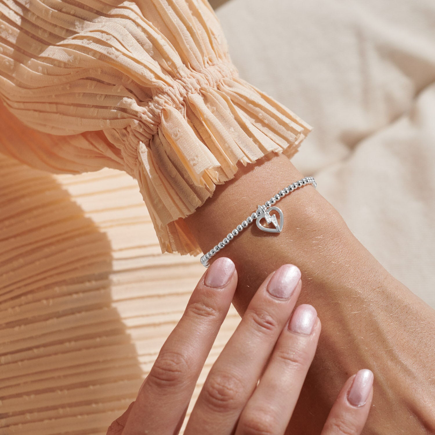 Joma Jewellery Bracelet - A Little Wonder Mum - Elegant & Stylish Gift for Mother's Day, Birthday & Special Occasions