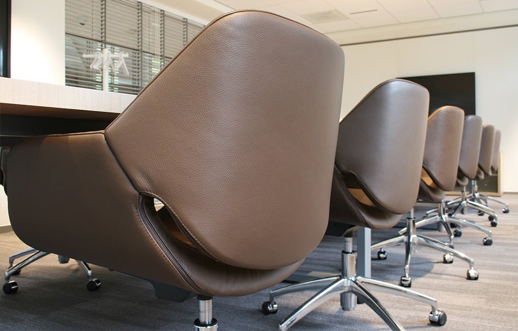 Artifort Gap Caster Base Chair - Modern Office Chair with Swivel & Adjustable Height for Home & Workspace