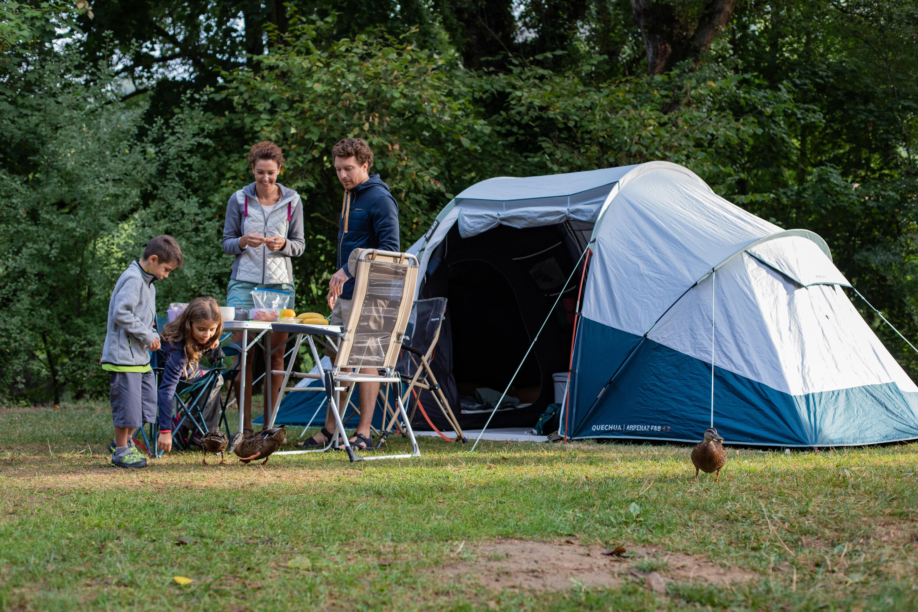 Quechua Arpenaz Fresh & Black Waterproof 4-Person 2-Room Family Camping Tent - Lightweight & Breathable for Outdoor Adventures, Hiking, and Backyard Camping