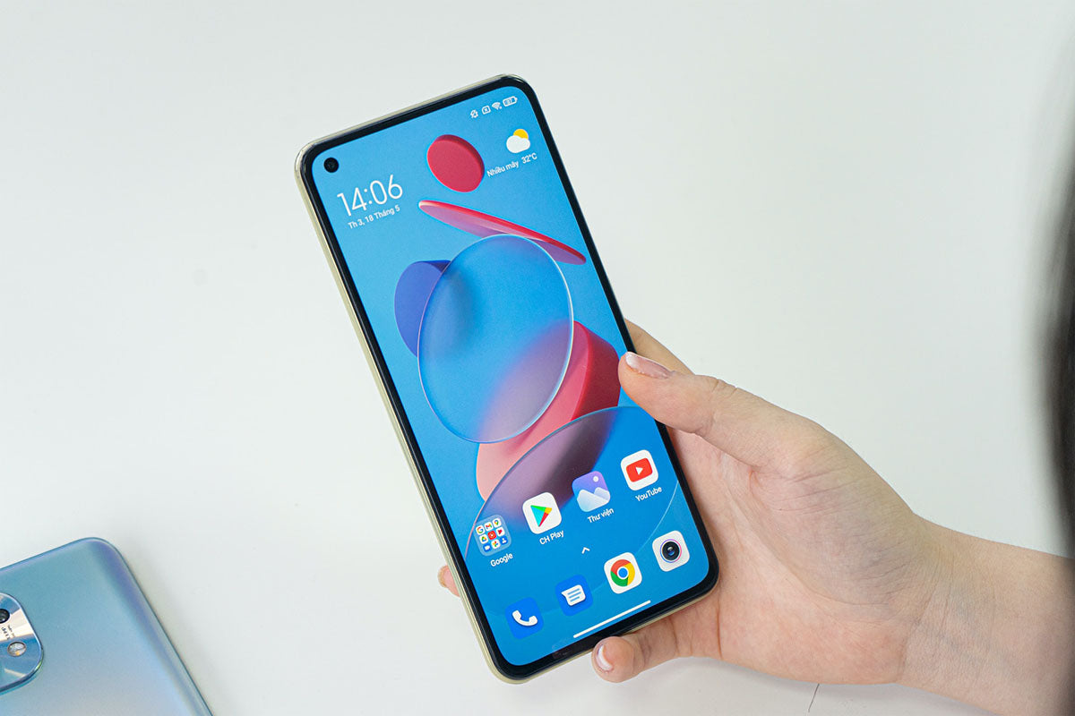 6.5 Inch Large Display 4G Smartphone with 128GB Storage - Perfect for Streaming, Gaming & Business Use