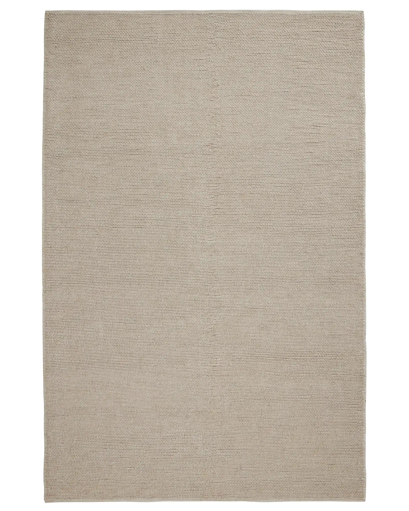 Premium Andorra Outdoor Rug in Oatmeal - Waterproof & UV Resistant Patio Carpet for Deck, Poolside, and Garden - Perfect for Outdoor Entertaining & Relaxation