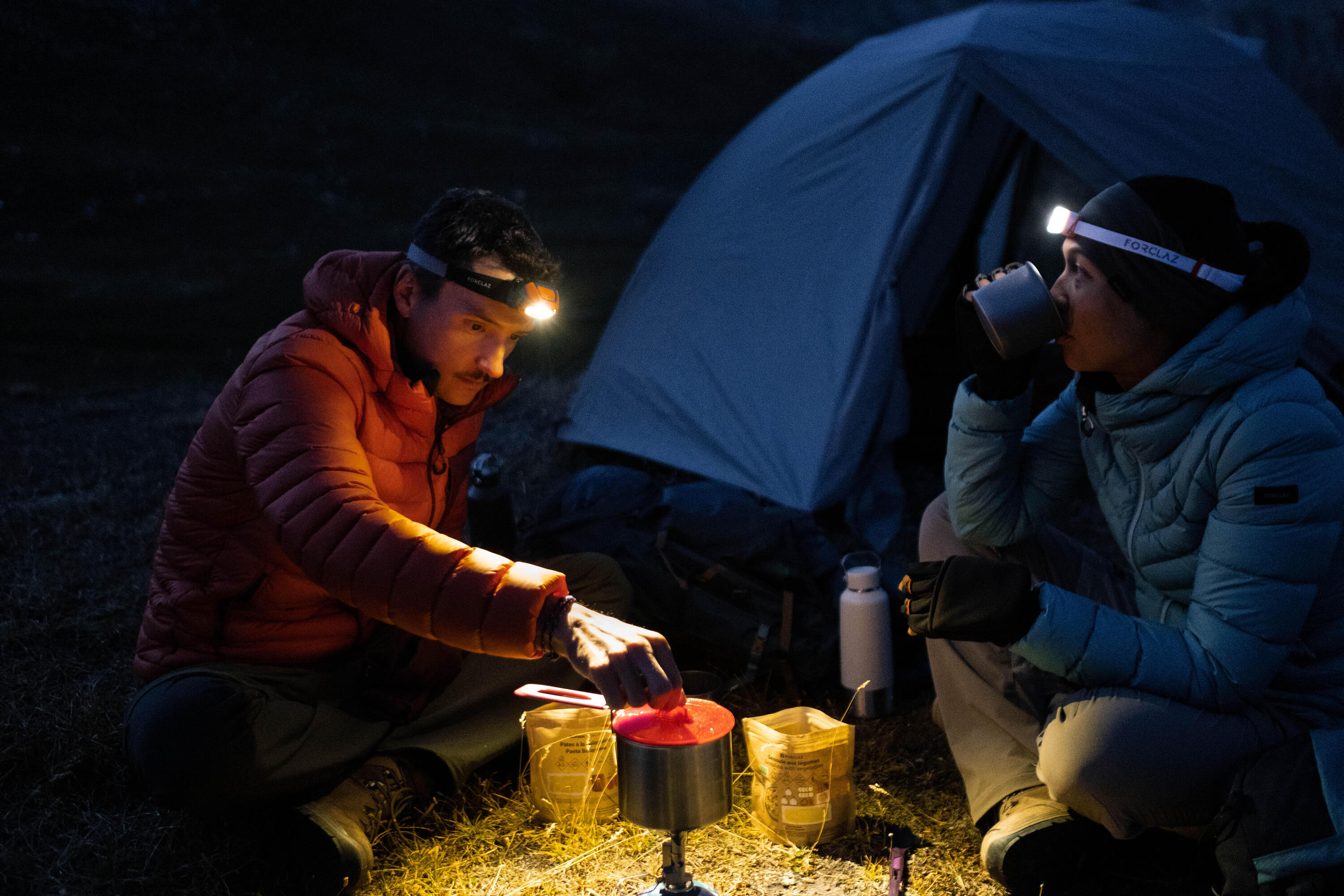 Simond Forclaz HL900 USB V3 600 Lumen Rechargeable Headlamp - Bright LED Head Torch for Camping, Hiking, Running & Outdoor Adventures