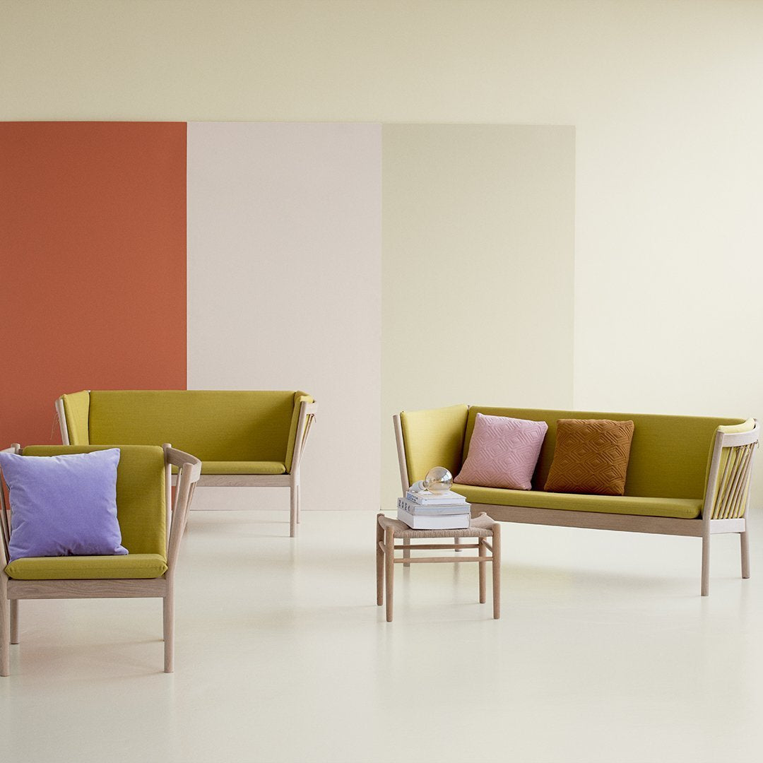J149 3-Seater Sofa - Modern Fabric Living Room Couch with Sturdy Frame - Perfect for Small Spaces, Apartments & Cozy Home Decor